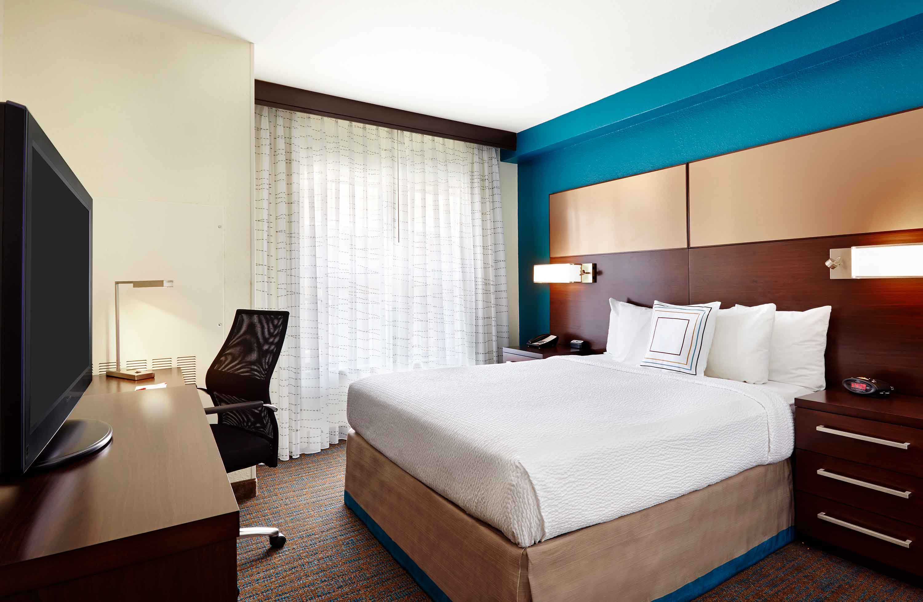 Executive Suite, 1 Bedroom - 1 Queen Bed