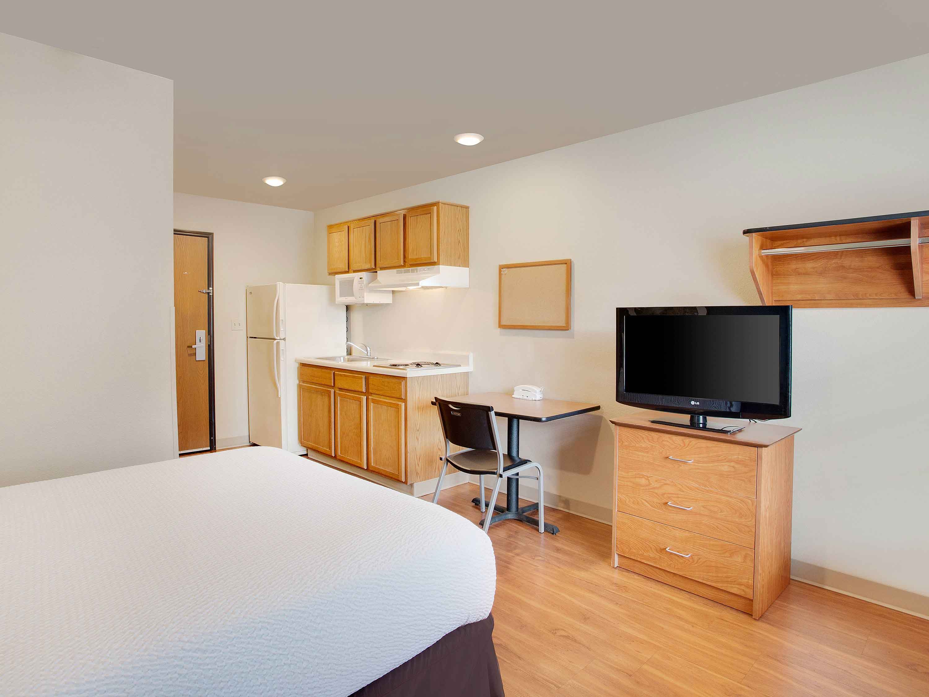 Studio Suite - 1 Full Bed