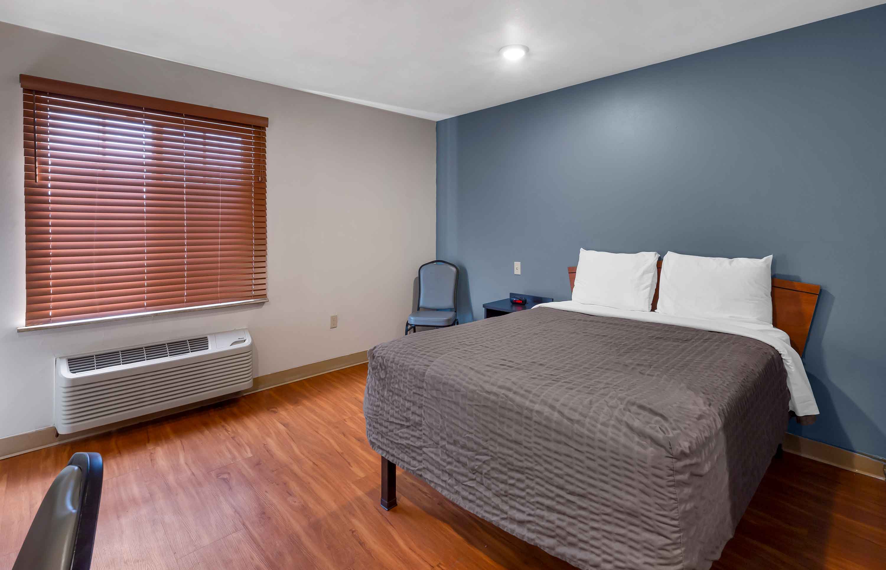 Studio Suite - 1 Full Bed