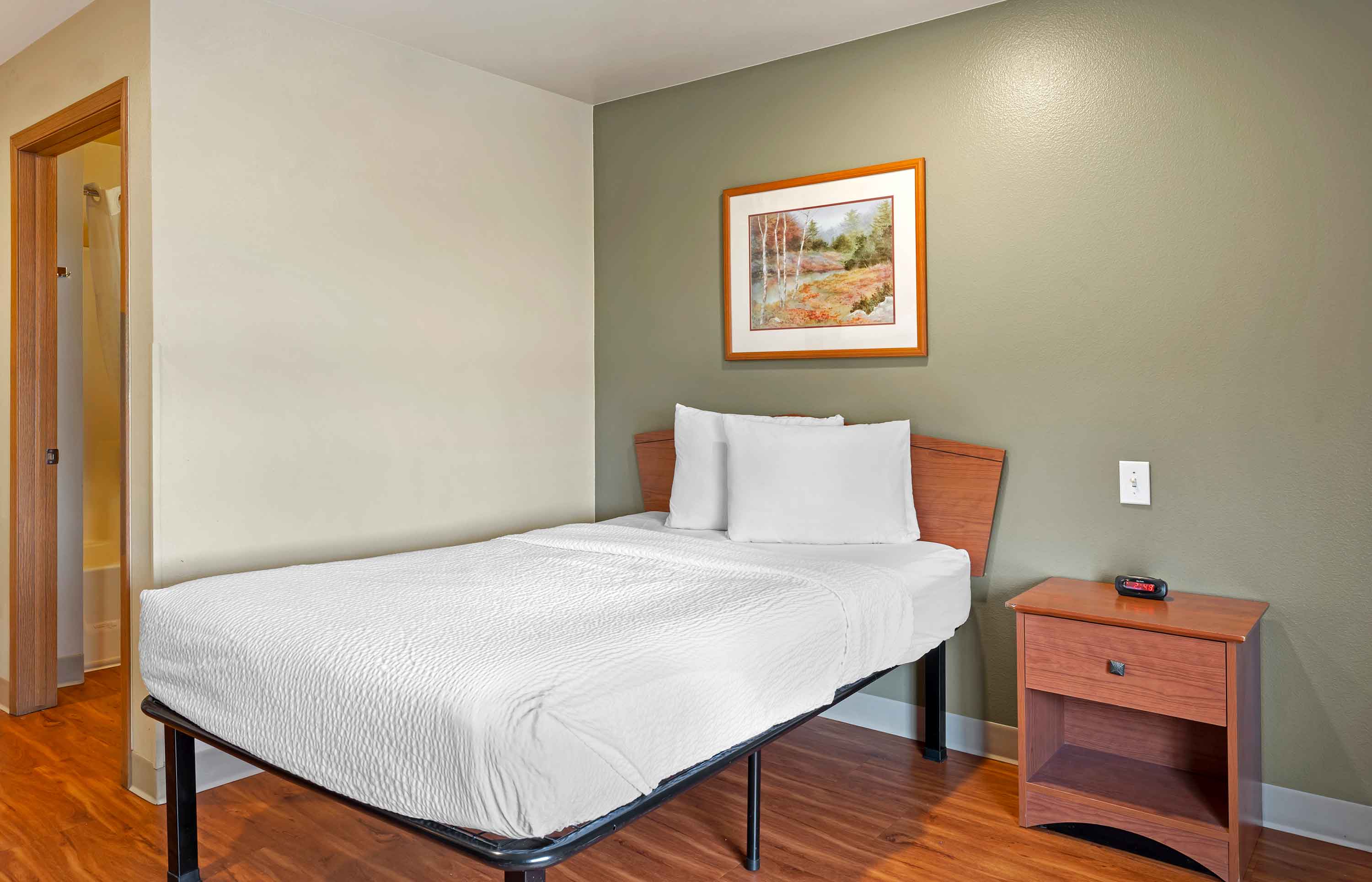 Studio Suite - 1 Full Bed