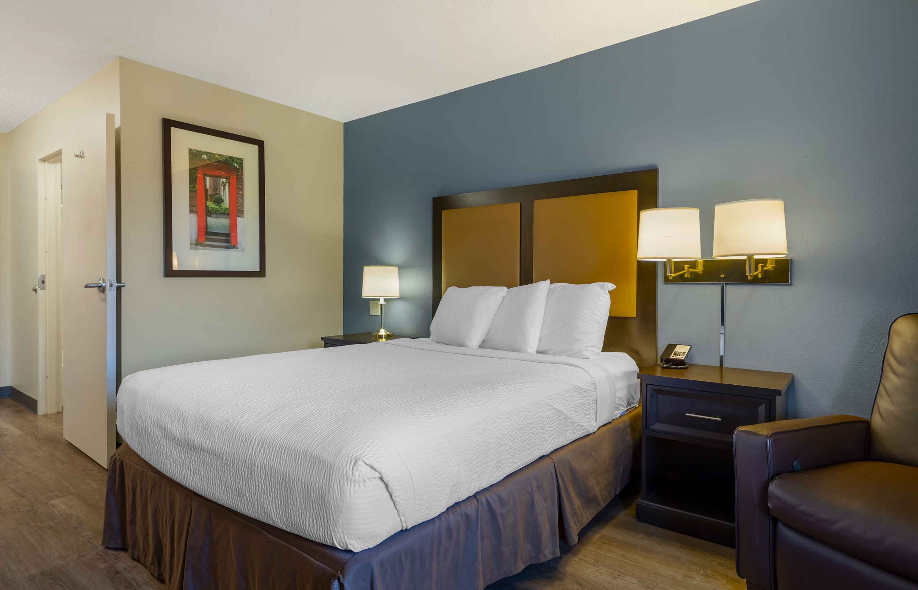 Studio Suite - 1 Queen Bed
