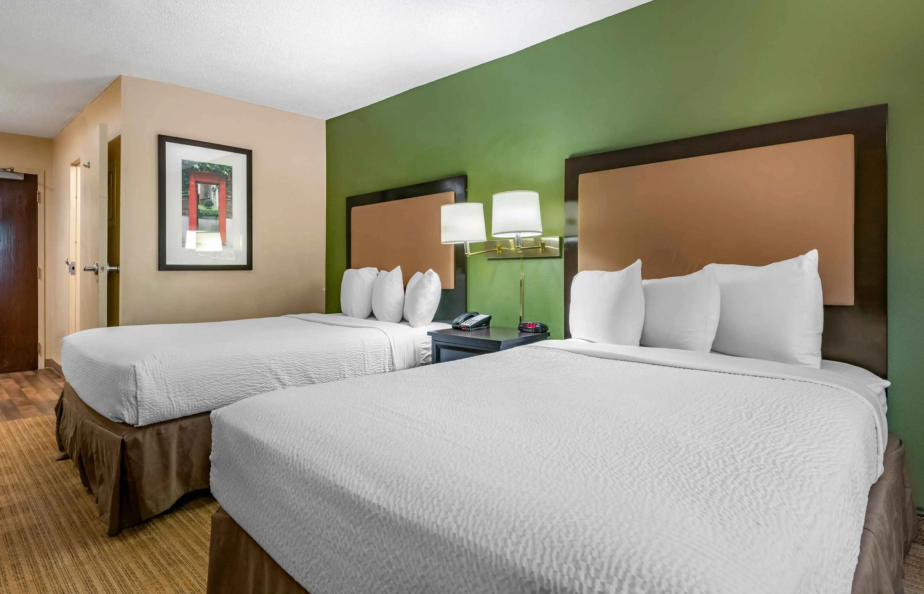 Studio Suite - 2 Full Beds