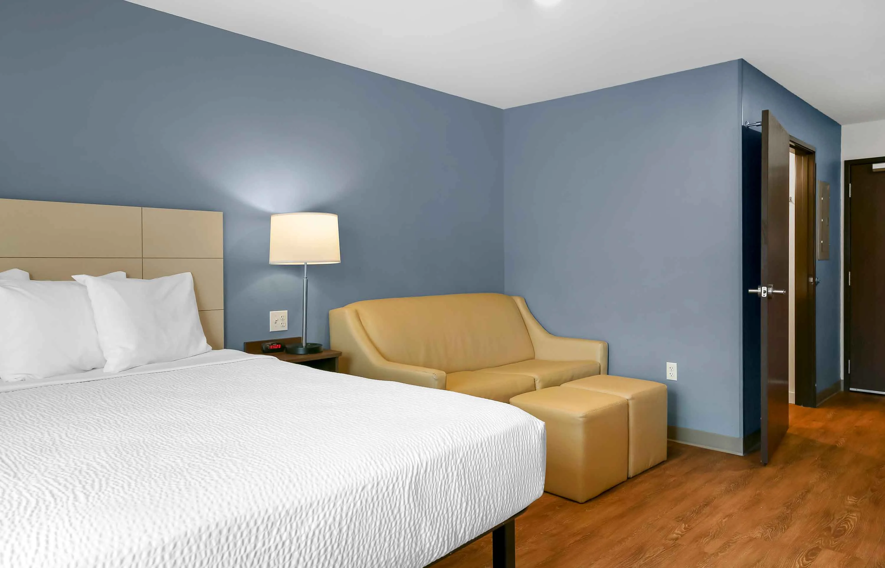 Deluxe Studio - 2 Queen Beds