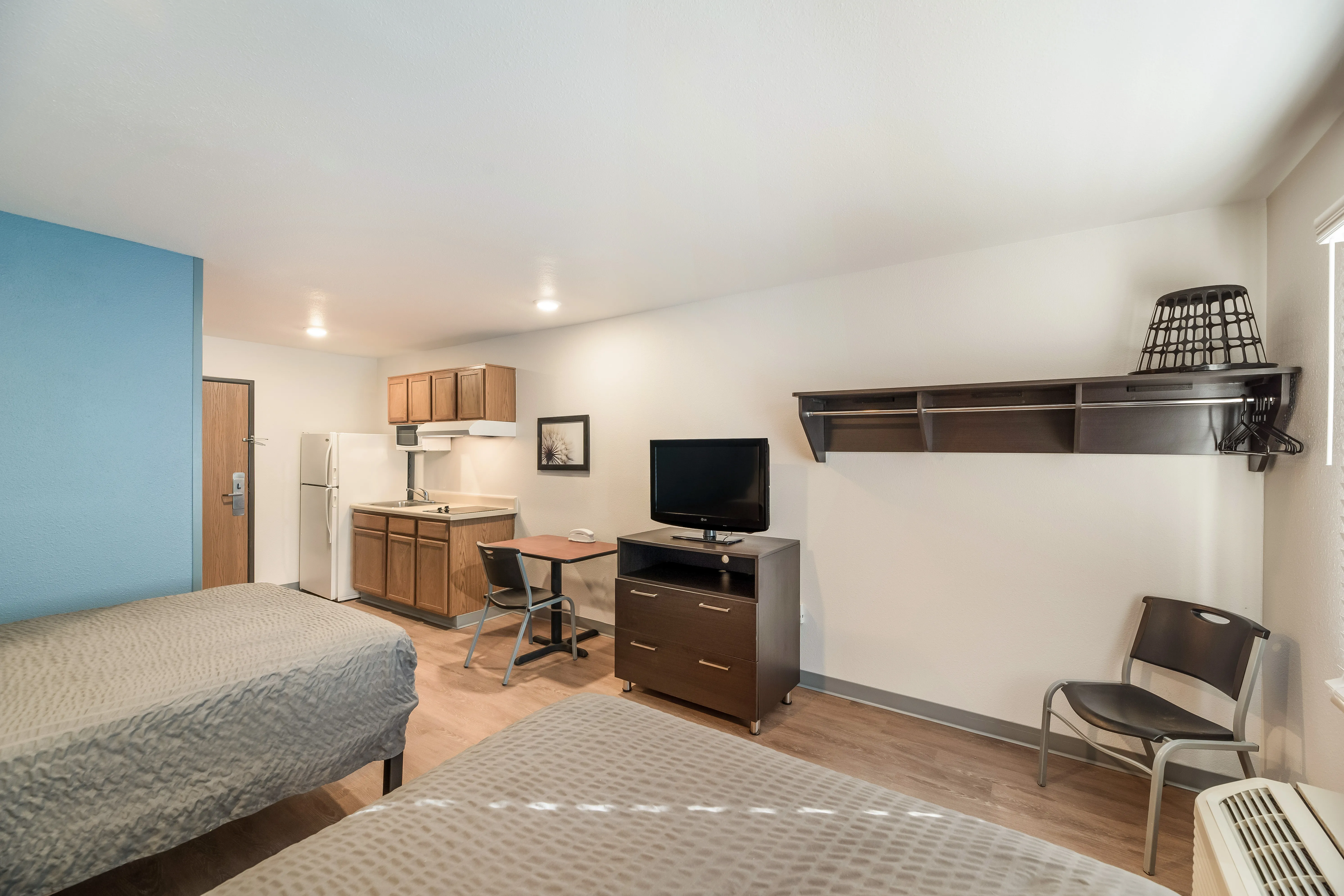 Studio Suite - 2 Full Beds