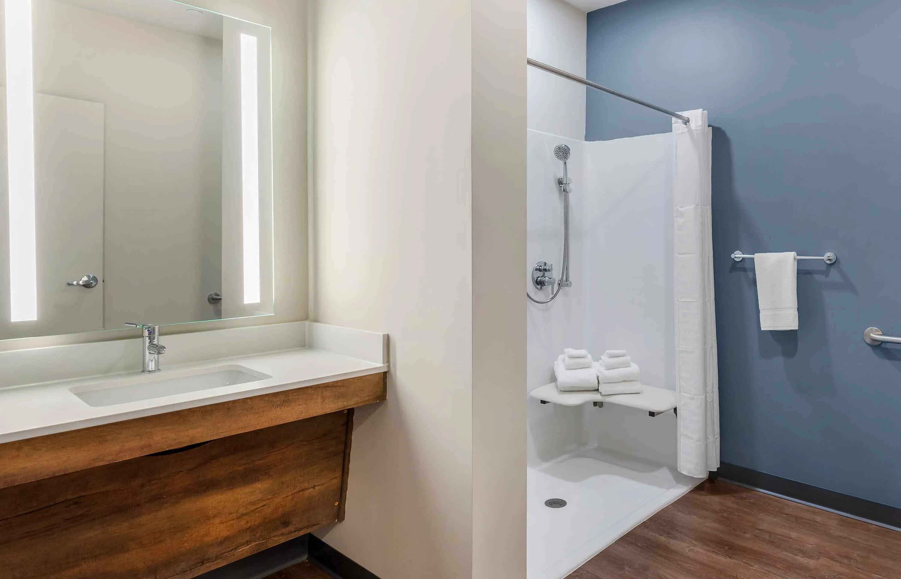 Studio Suite - 1 Queen Bed