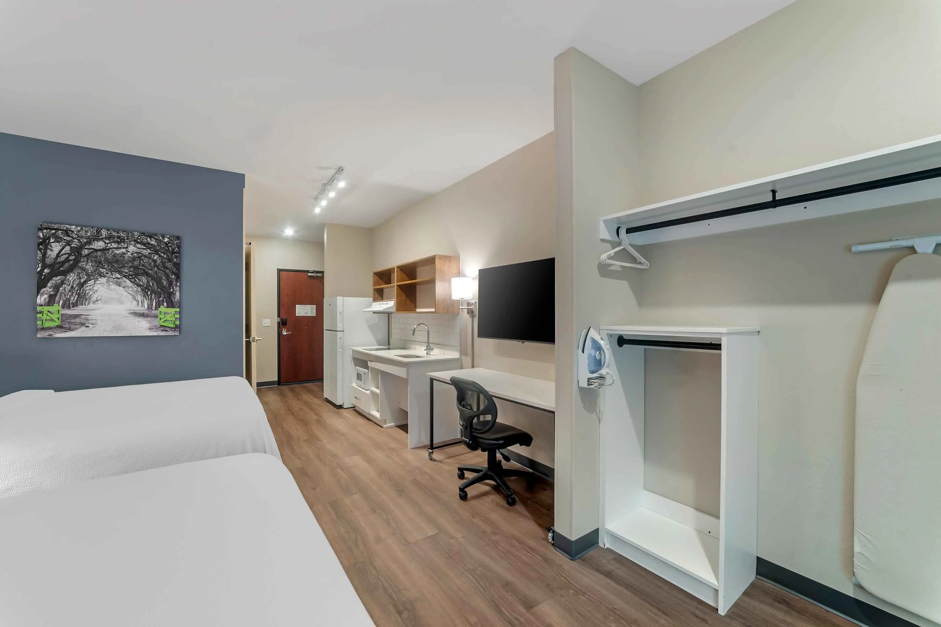 Studio Suite - 2 Queen Beds