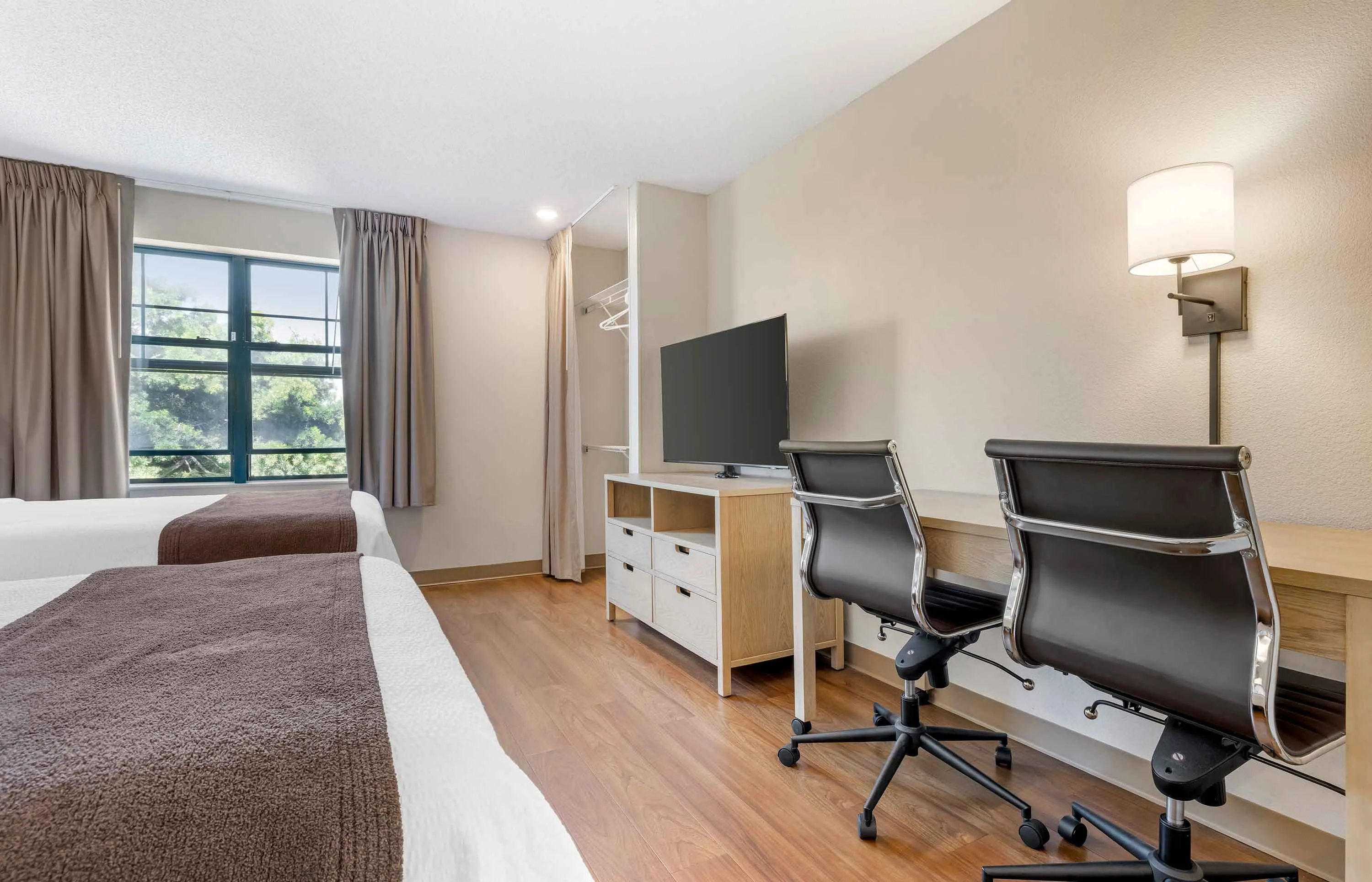 Studio Suite - 2 Queen Beds