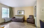 1 Bedroom Suite - 2 Queen Beds