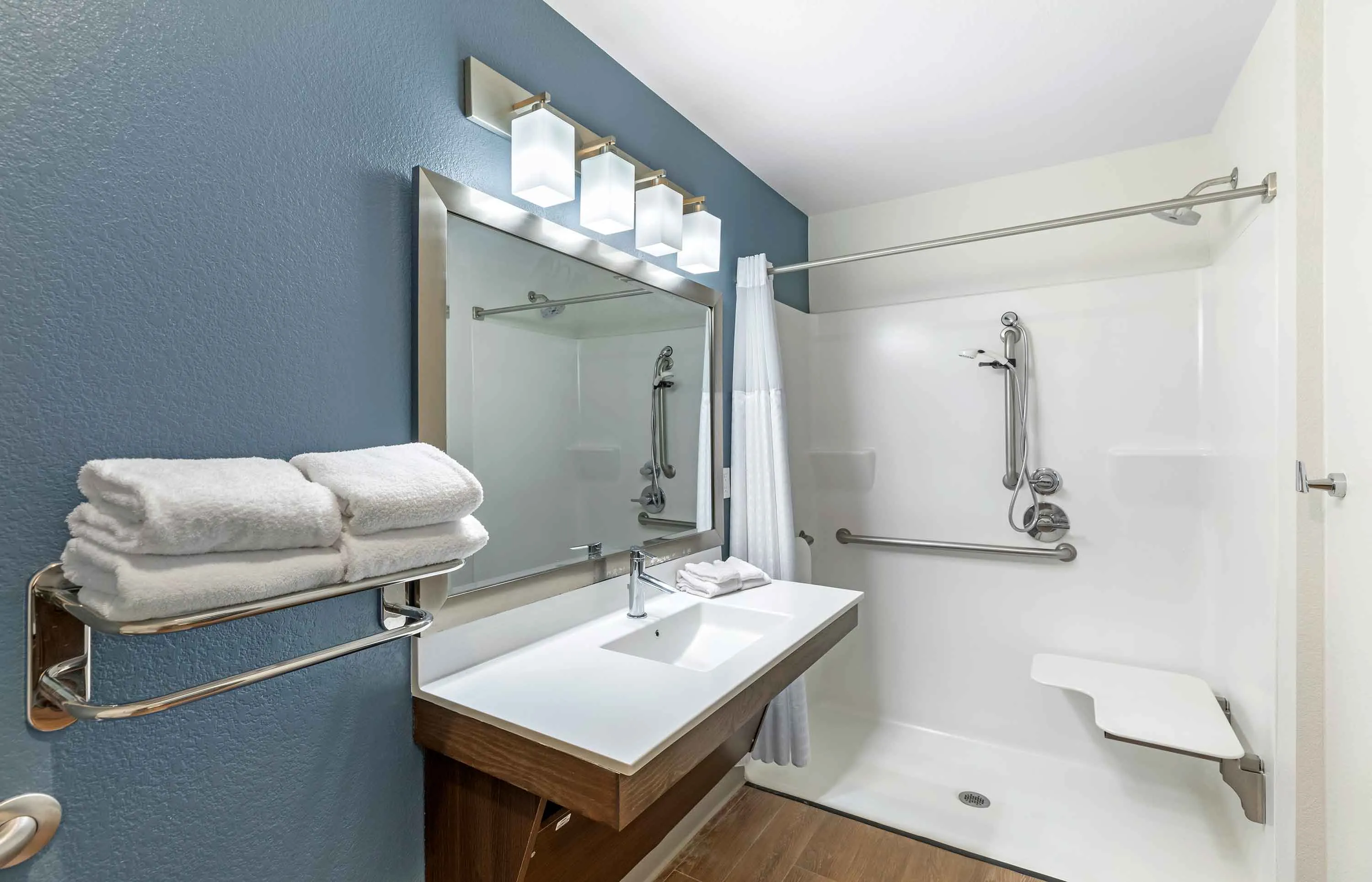 Studio Suite - 1 Queen Bed