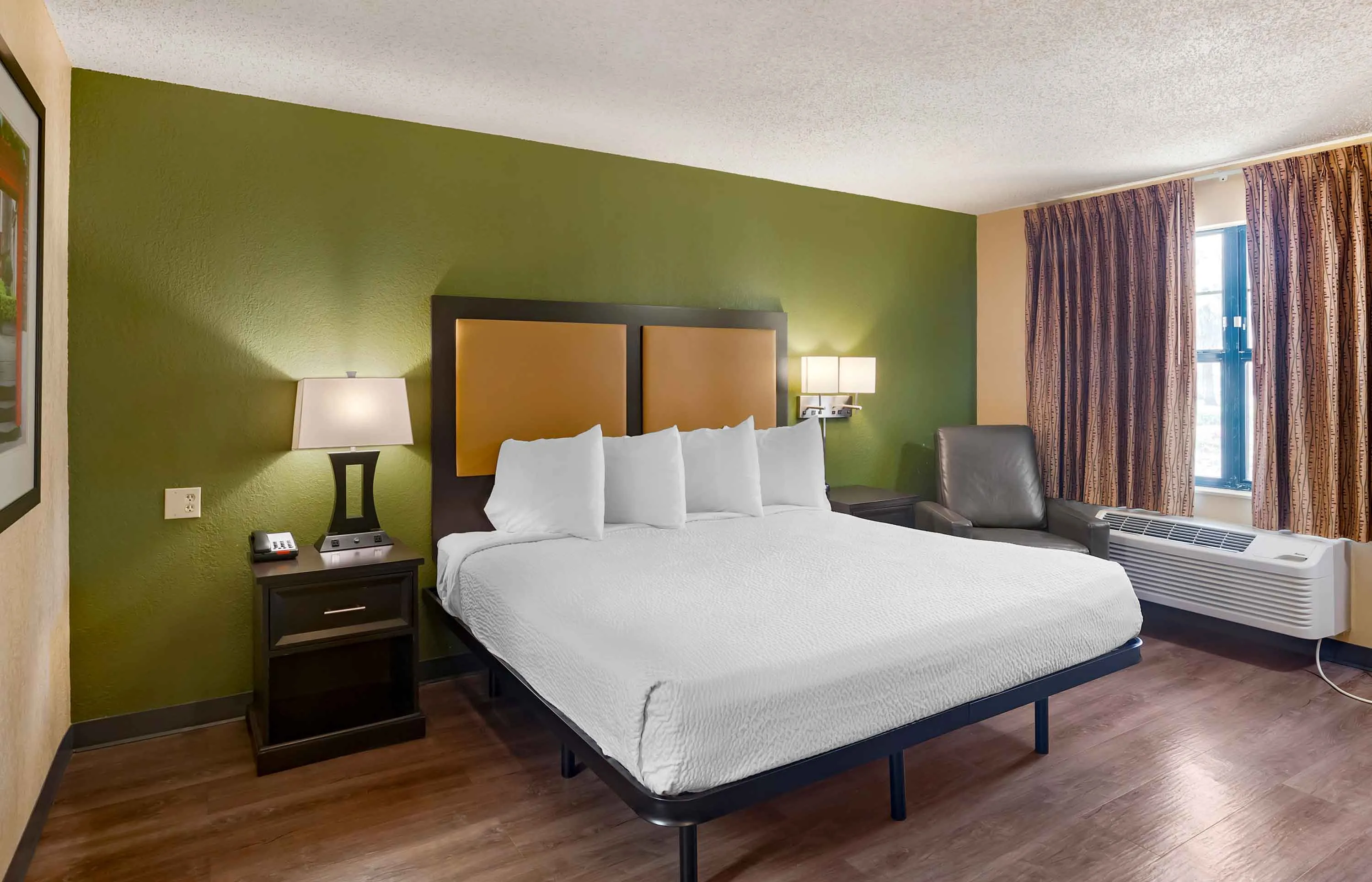 Studio Suite - 1 King Bed