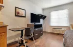 Studio Suite - 1 Full Bed