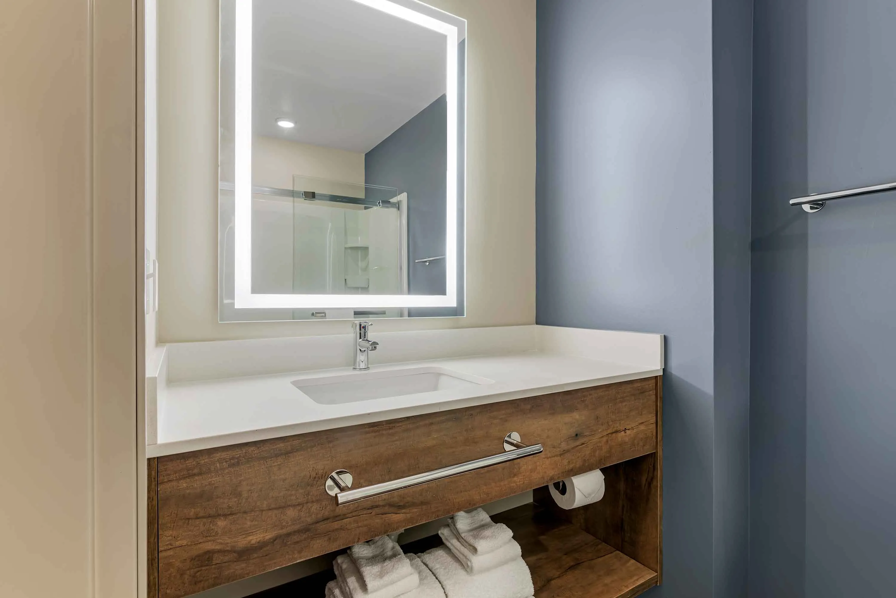 Studio Suite - 2 Full Beds