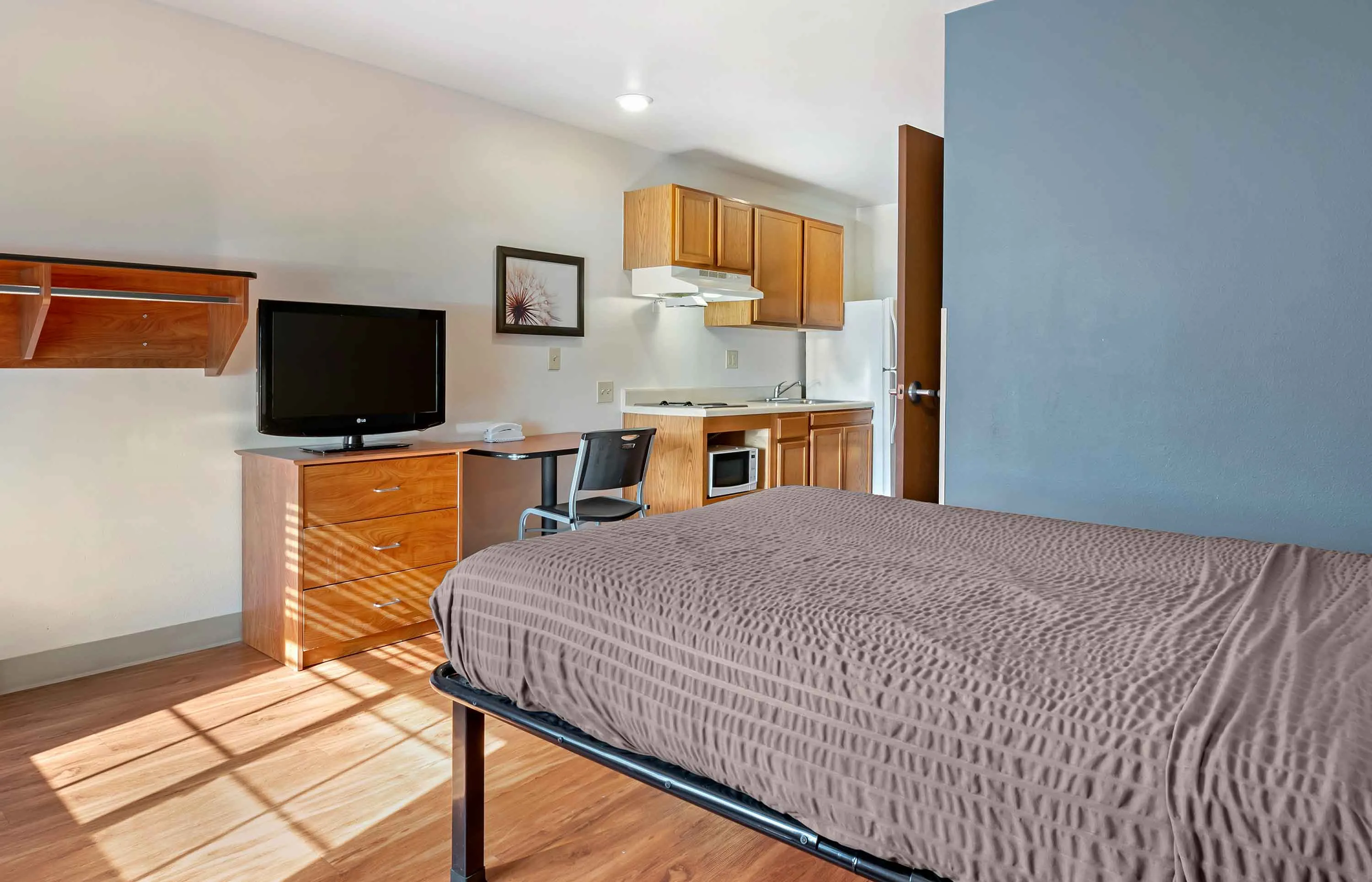 Studio Suite - 1 Full Bed