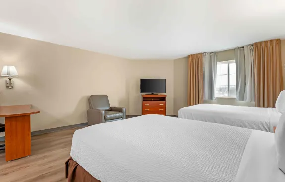 Studio Suite - 2 Full Beds