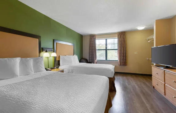 Studio Suite - 2 Full Beds