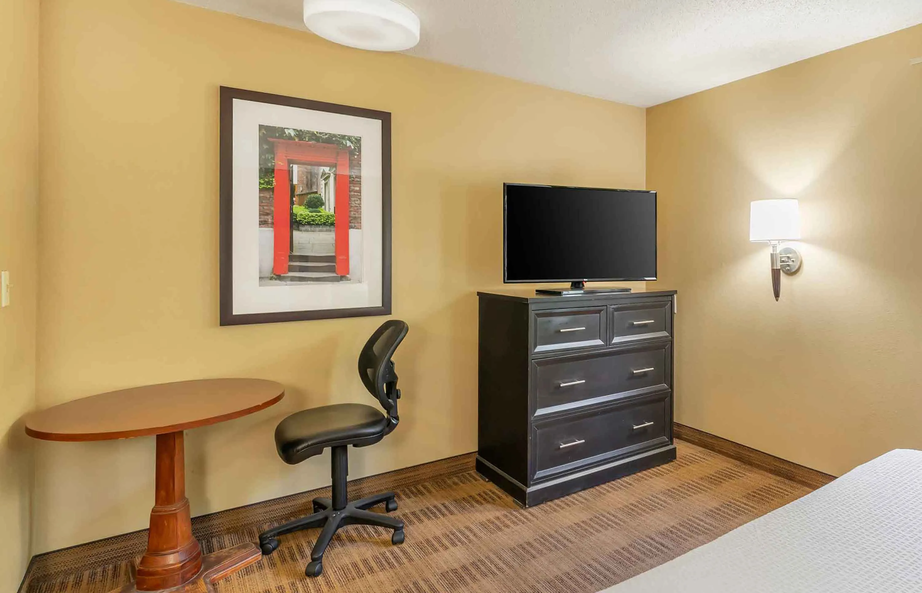 Studio Suite - 1 Queen Bed
