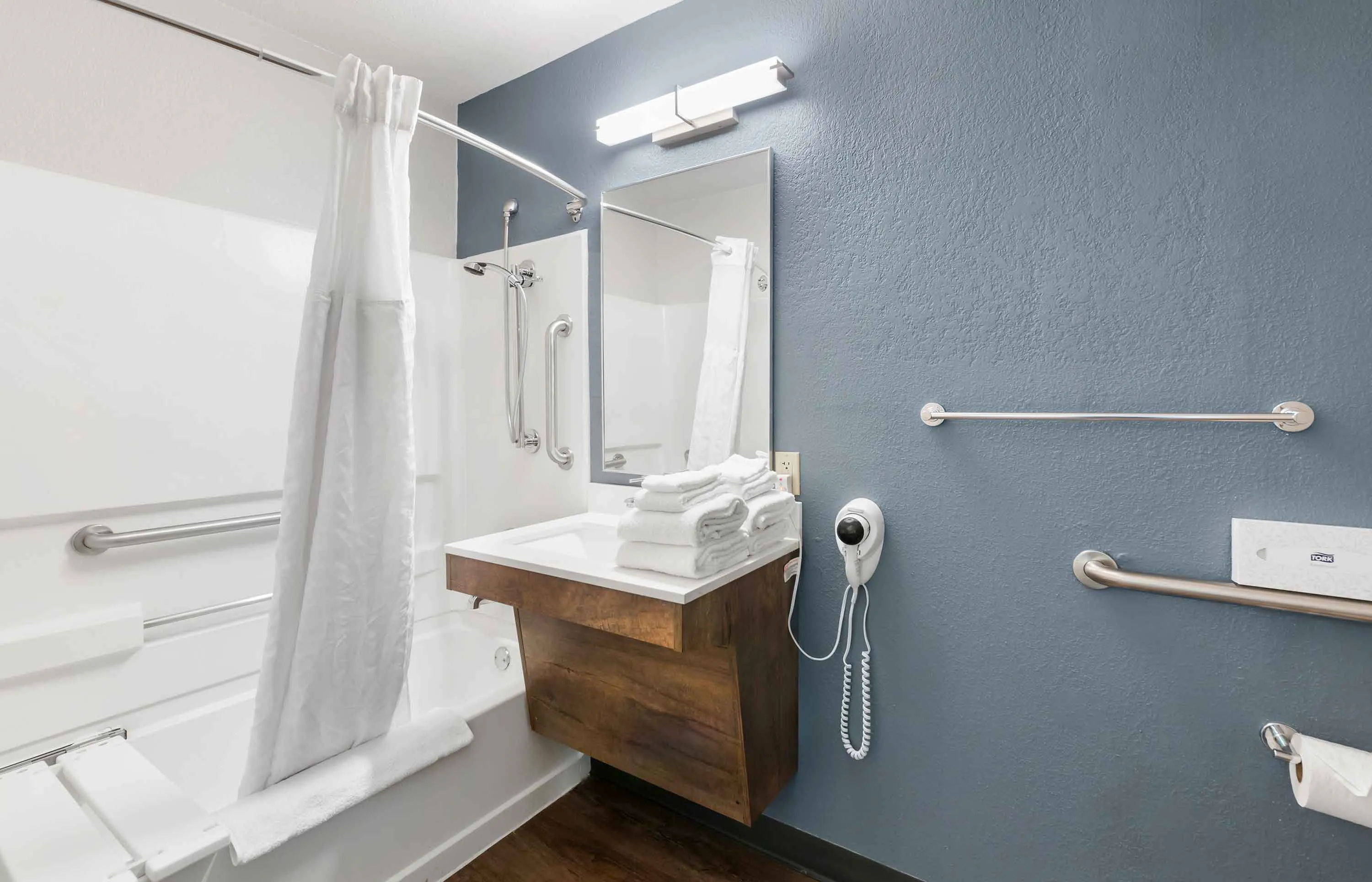1 Bedroom Suite - 2 Queen Beds