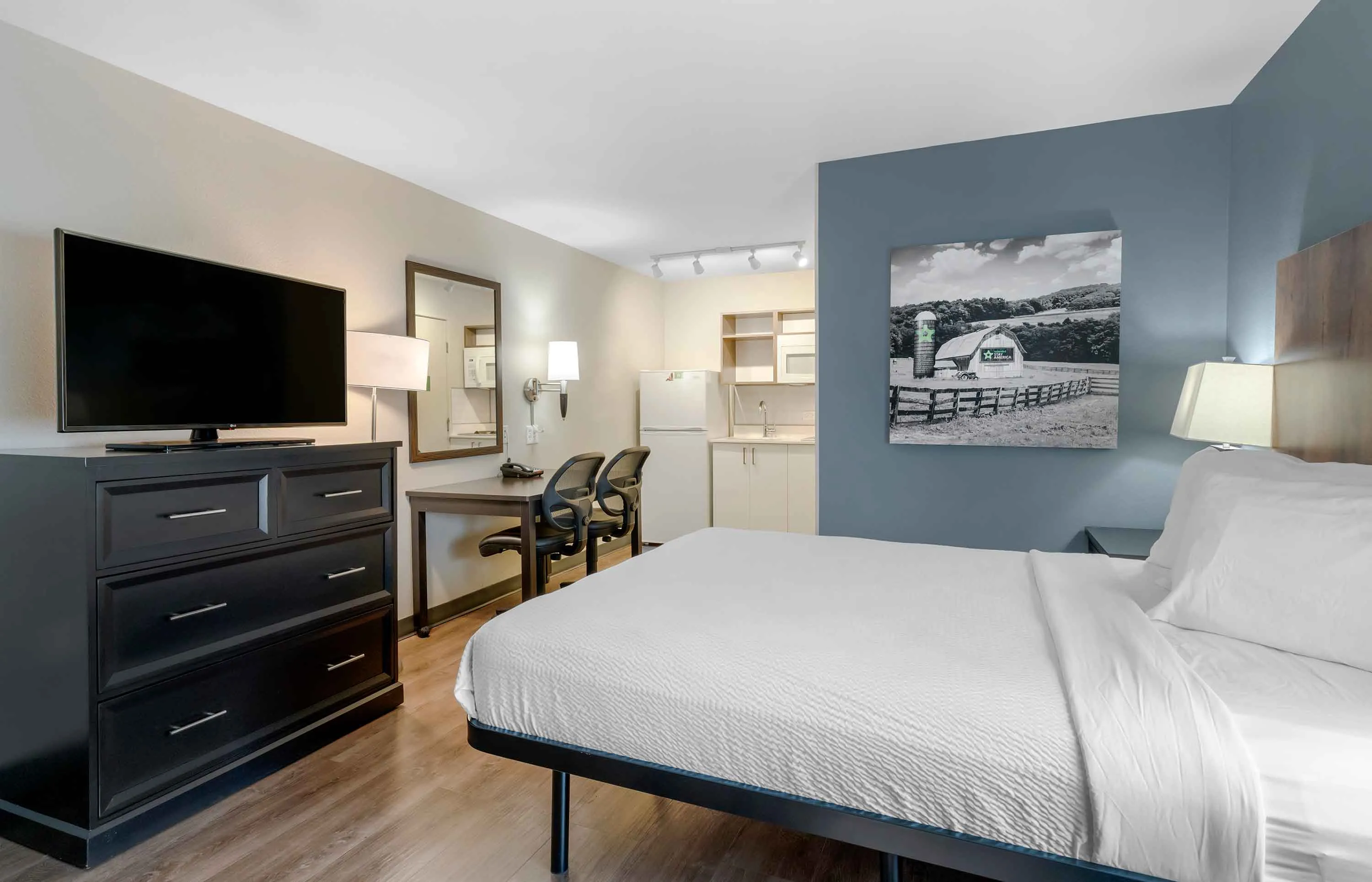 Studio Suite - 1 Queen Bed