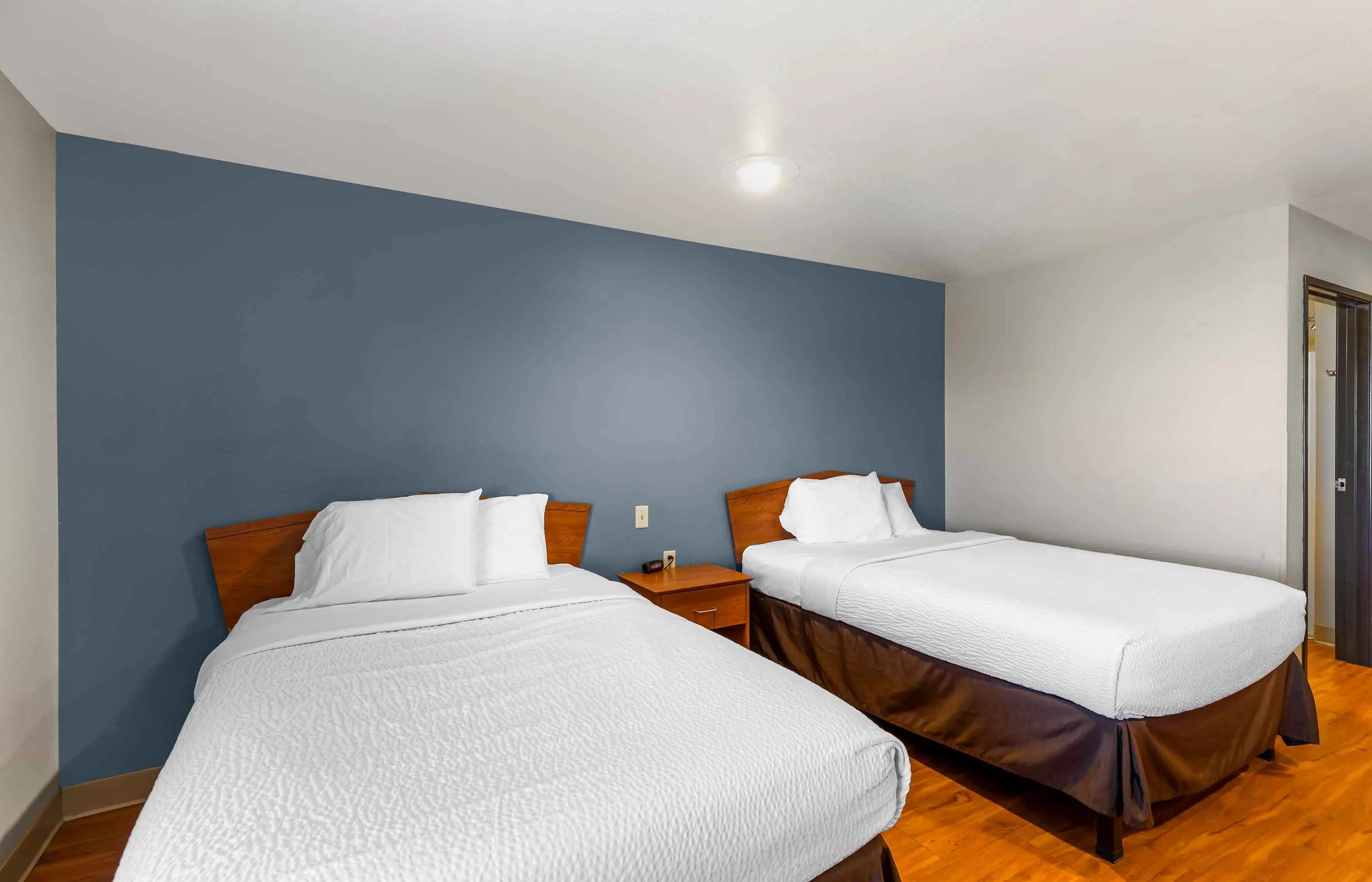 Studio Suite - 2 Full Beds