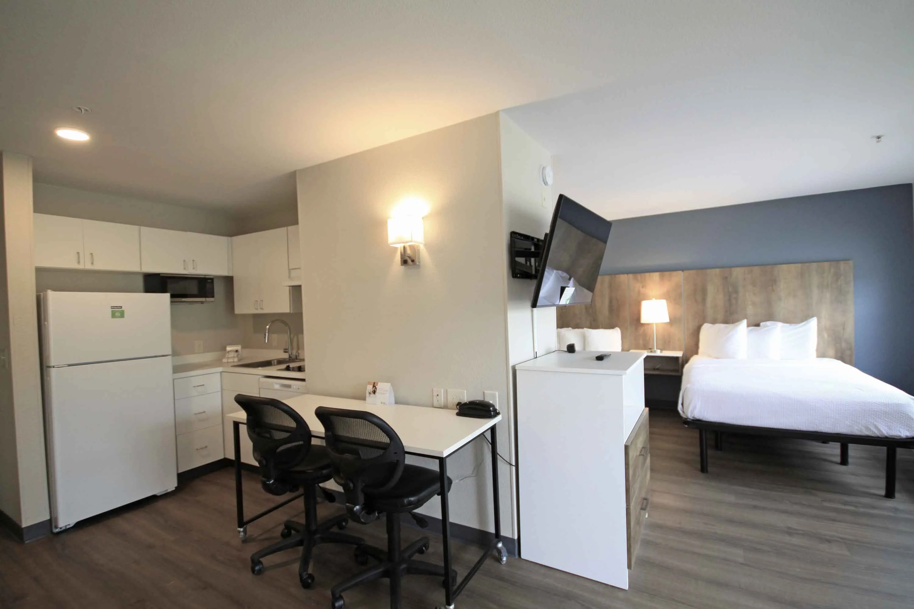 Deluxe Studio - 2 Full Beds
