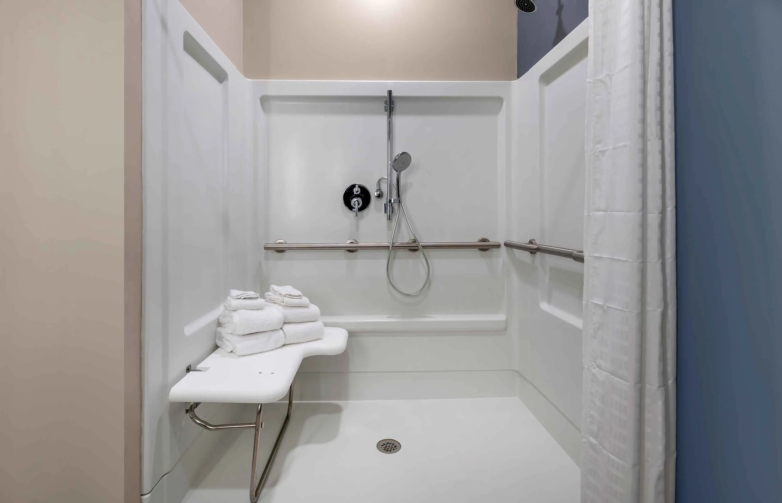 Superior Studio - 2 Full Beds