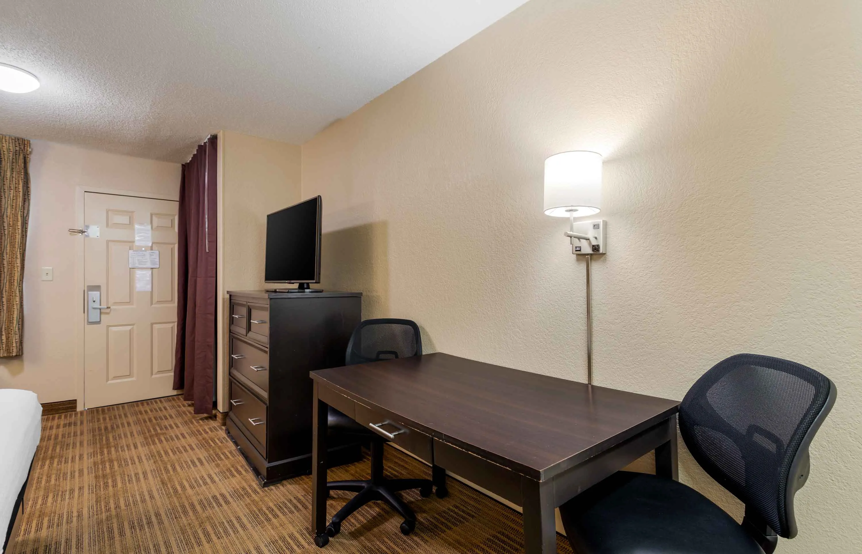 Studio Suite - 1 Queen Bed