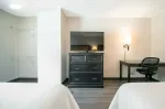 1 Bedroom Suite - 2 Full Beds