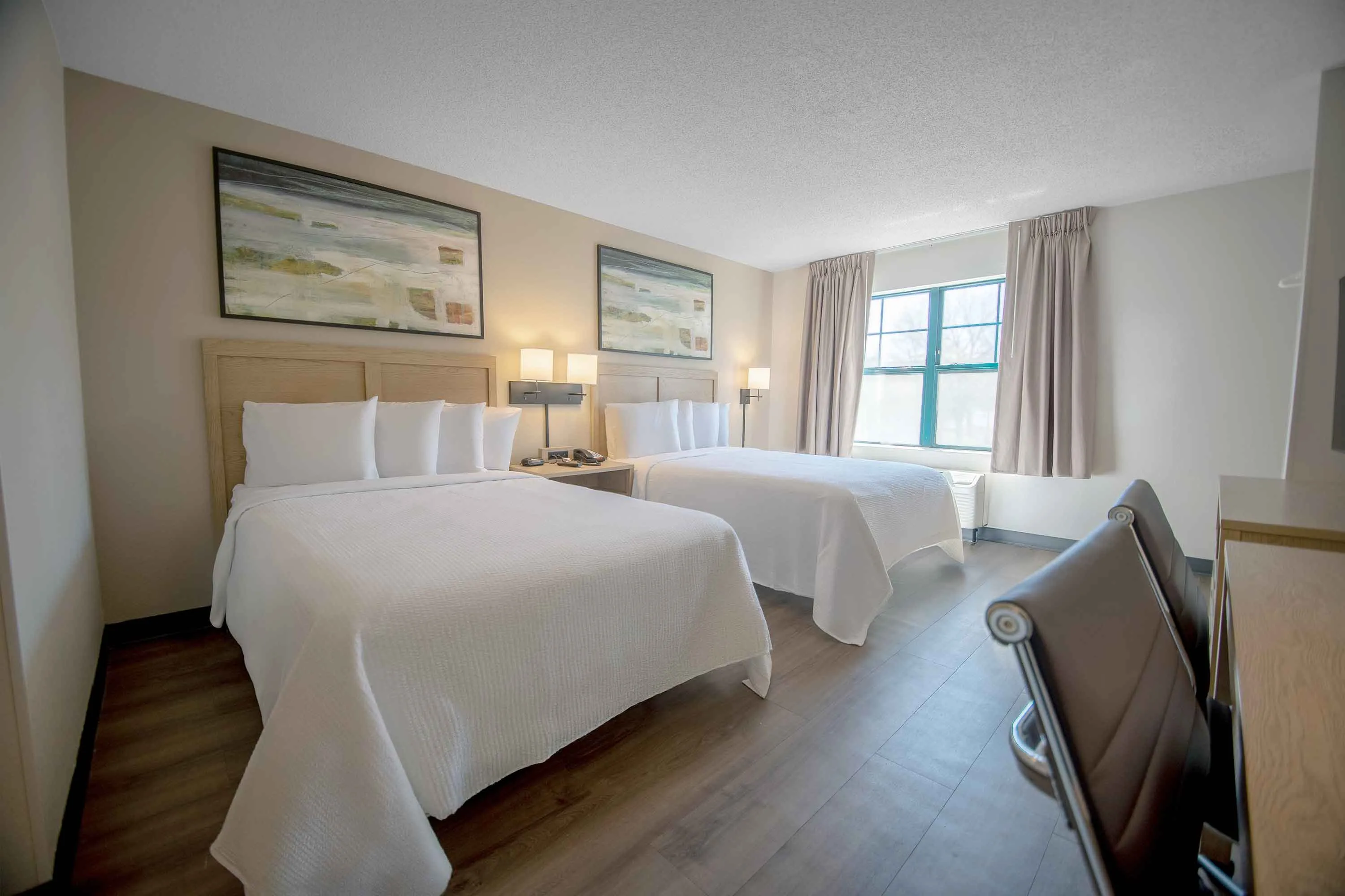 Premium 2 Bedroom Suite - 3 Queen Beds