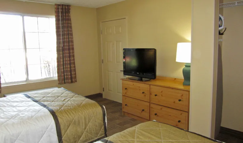 Studio Suite - 2 Full Beds