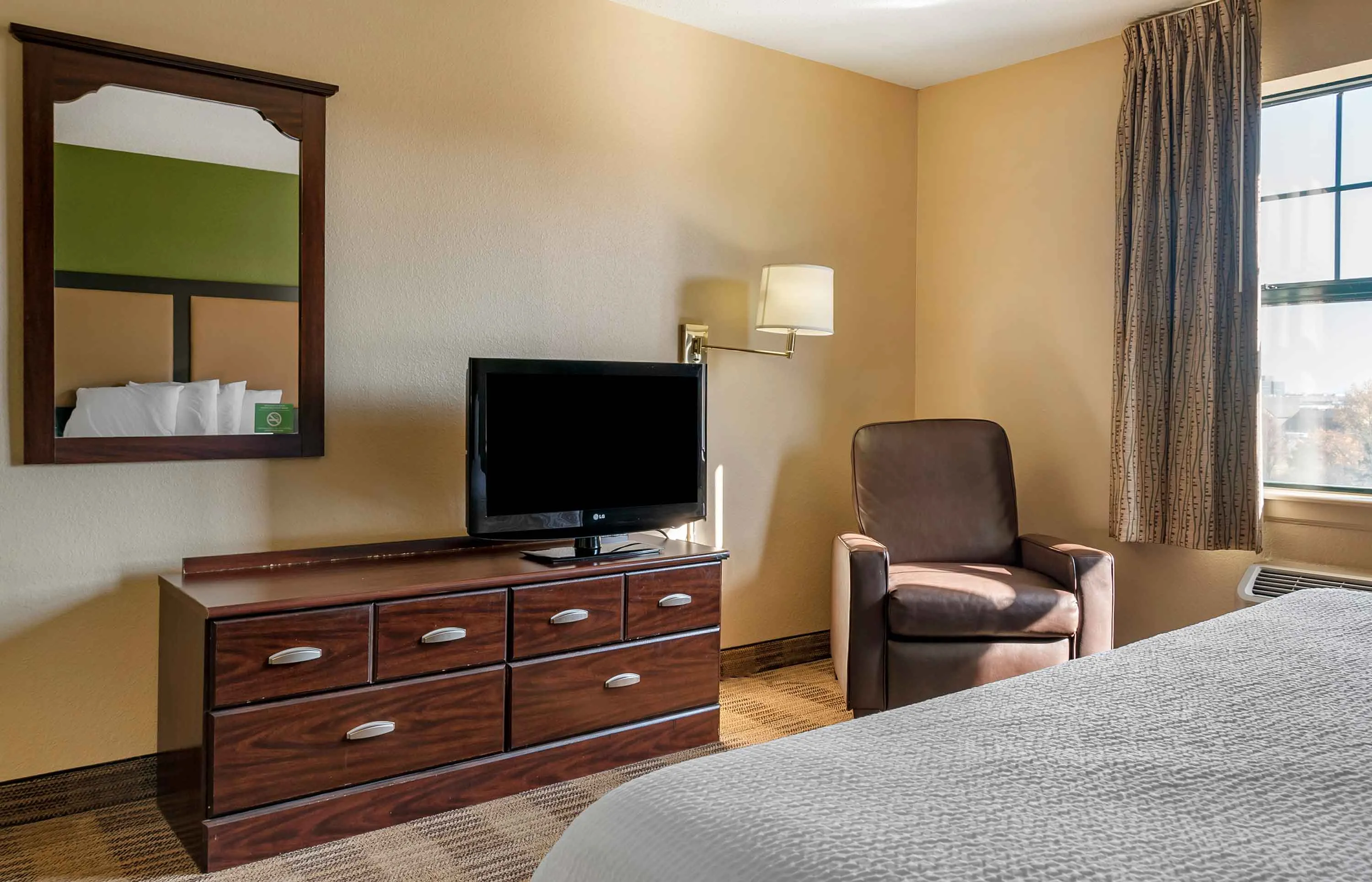 Studio Suite - 1 King Bed