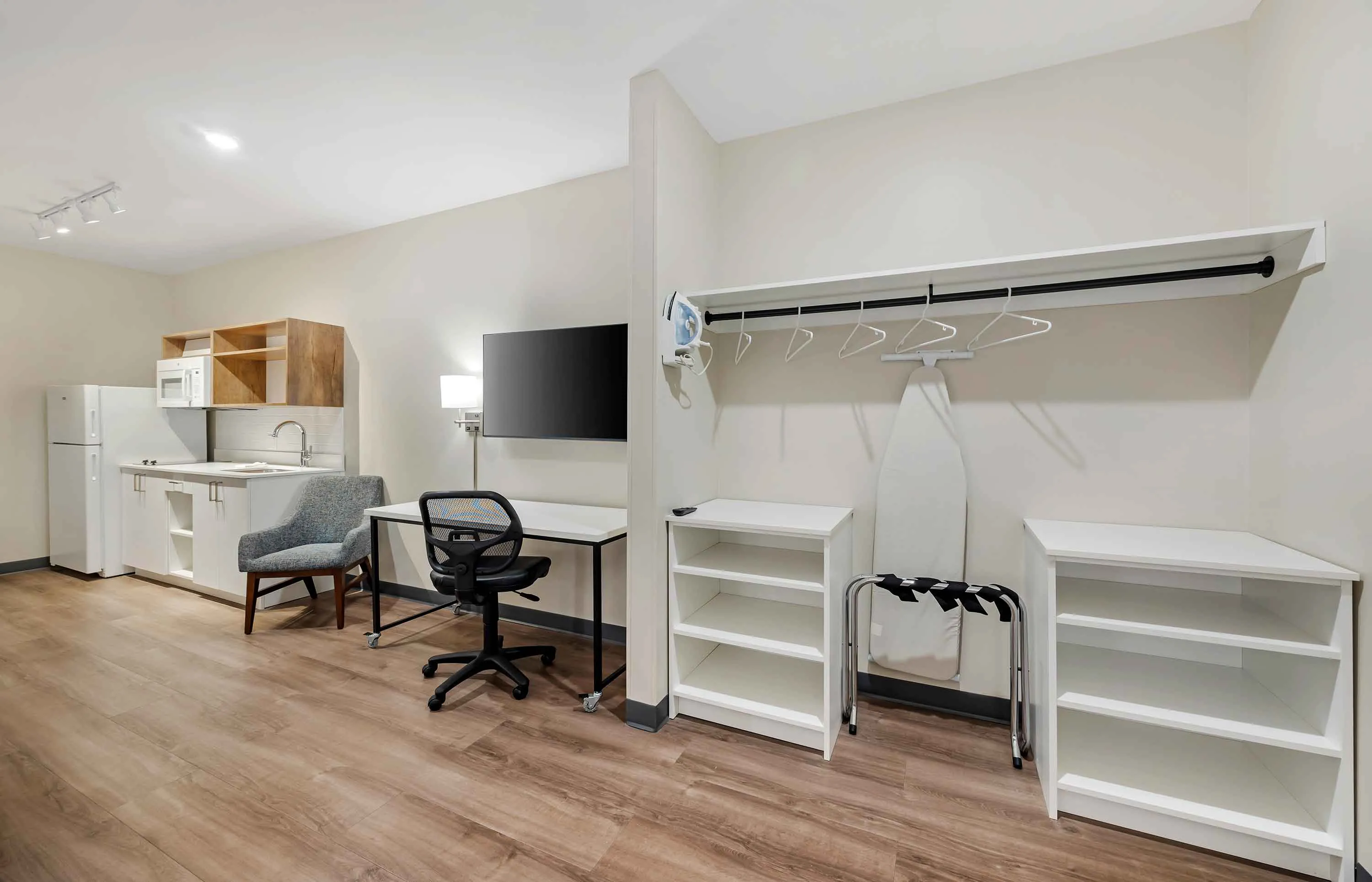 Superior Studio - 2 Full Beds