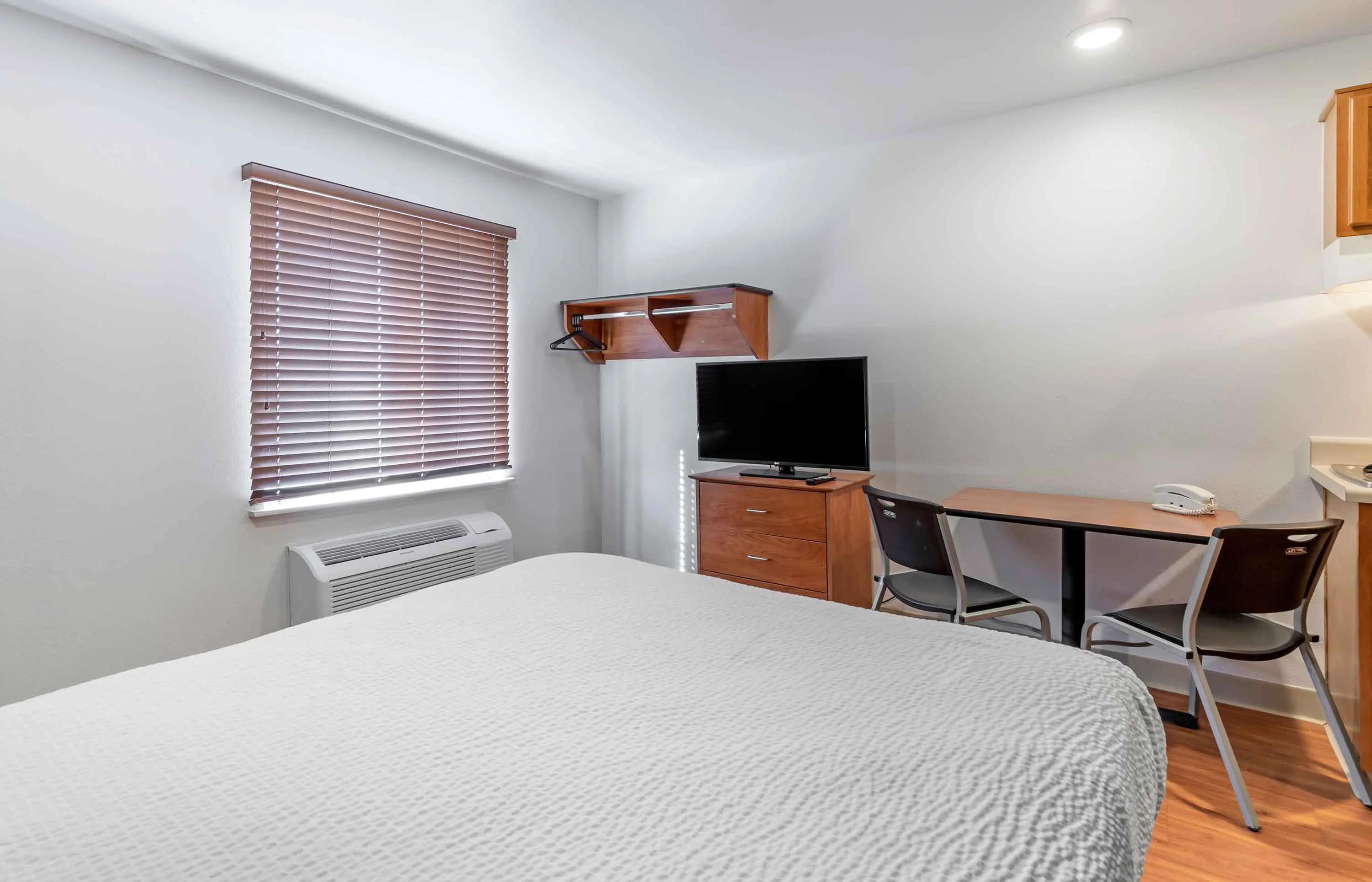 Studio Suite - 1 Full Bed