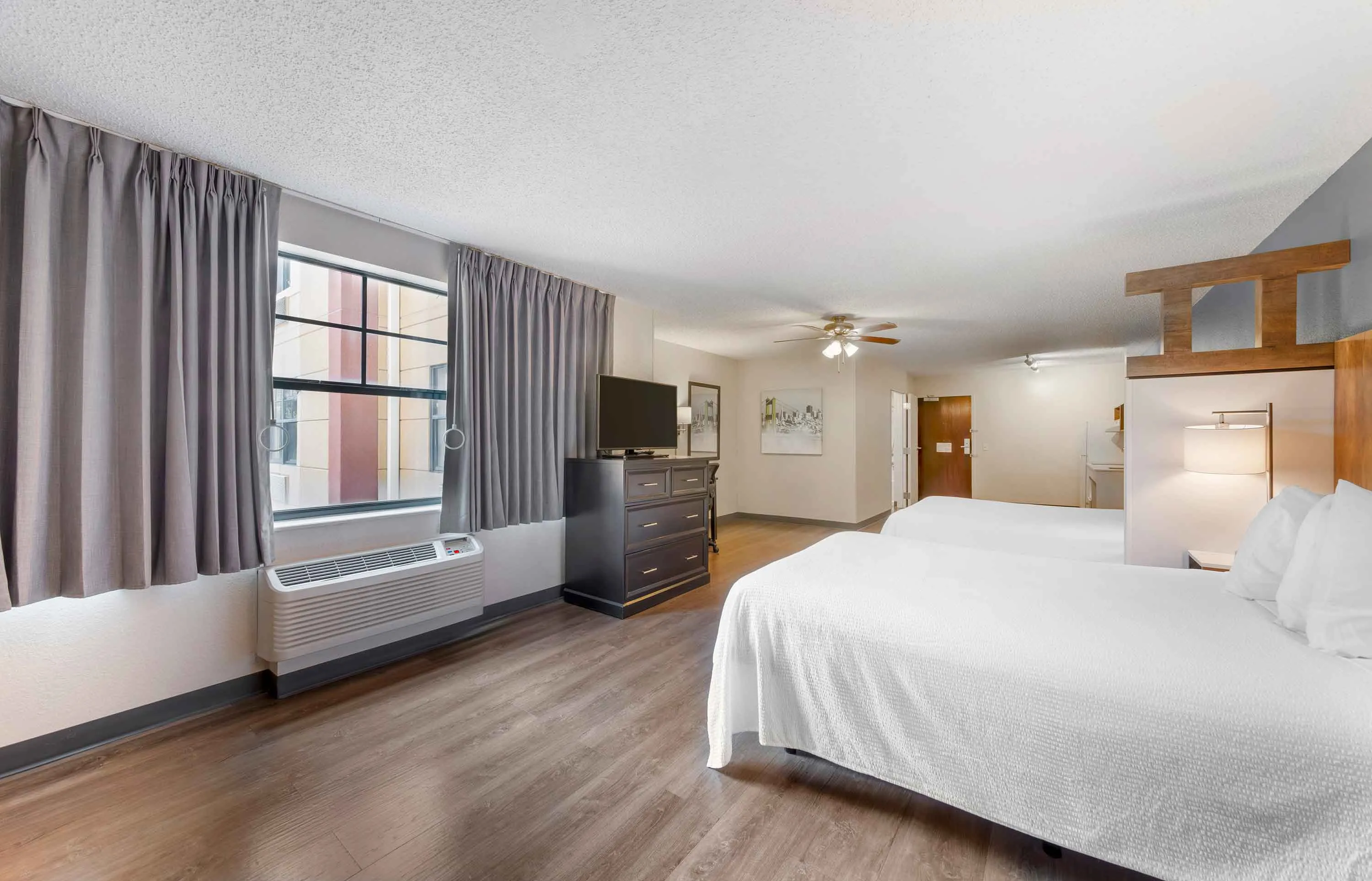 Superior Studio - 2 Full Beds