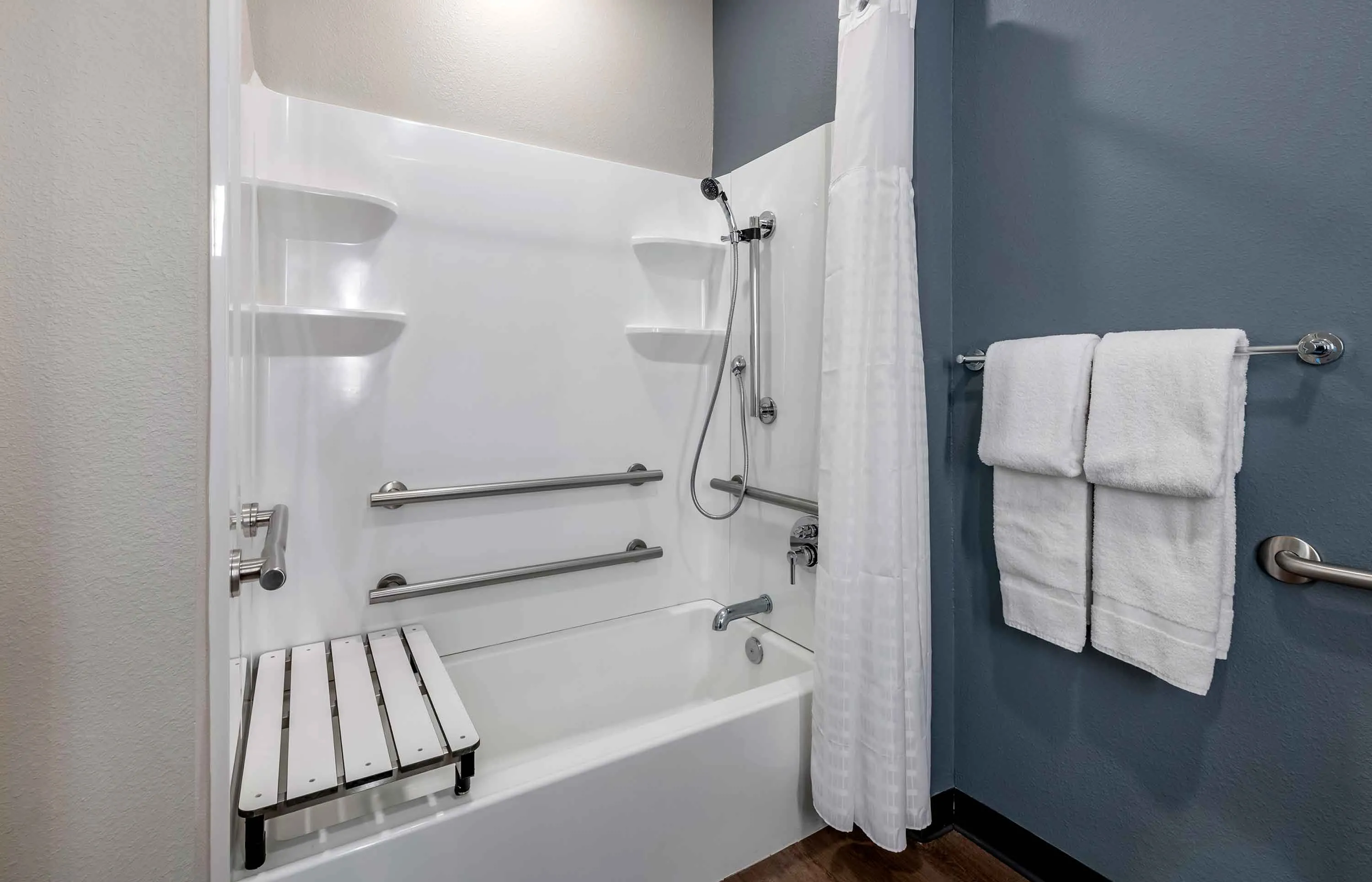Studio Suite - 1 Queen Bed
