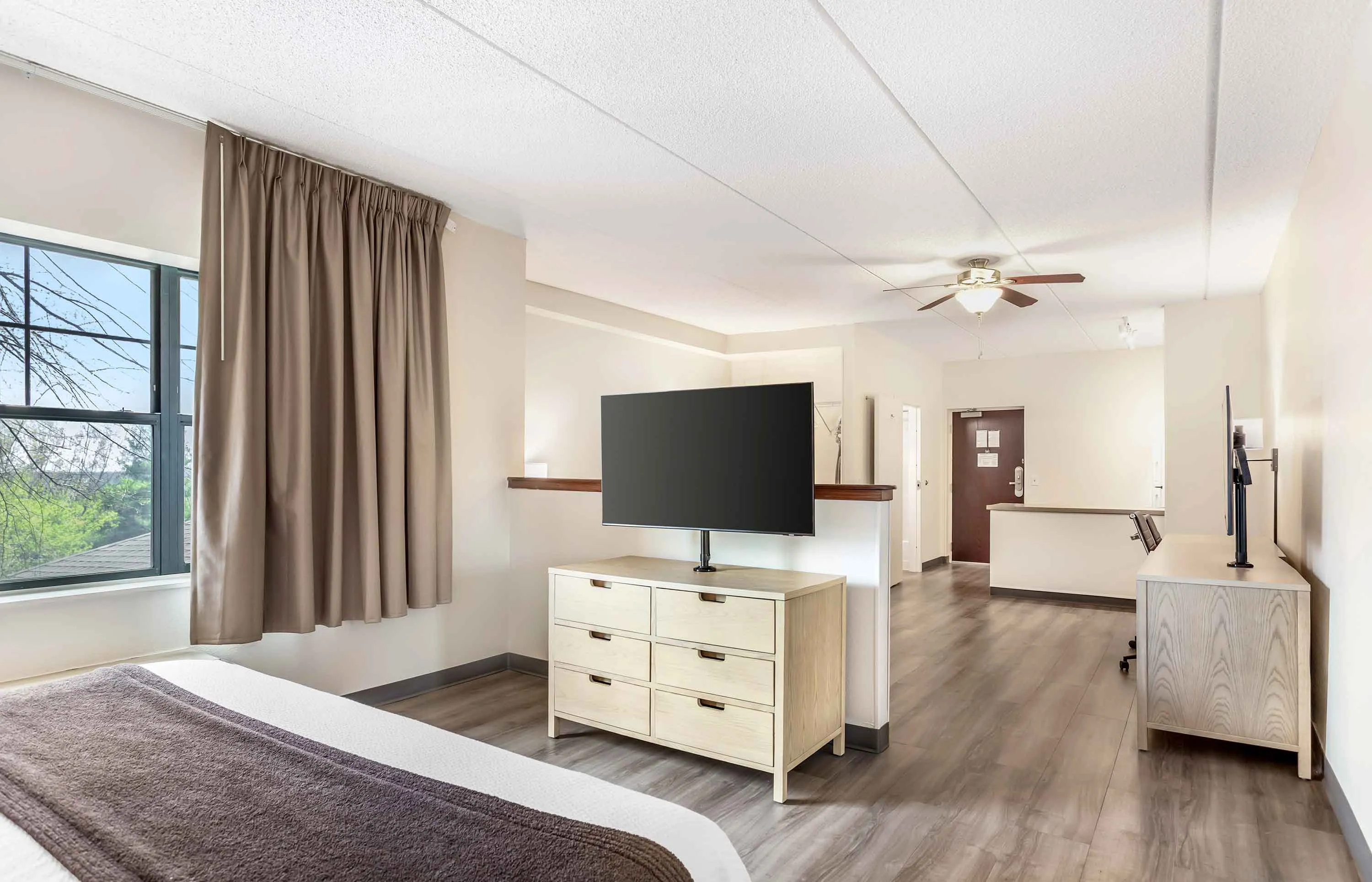 Studio Suite - 1 King Bed