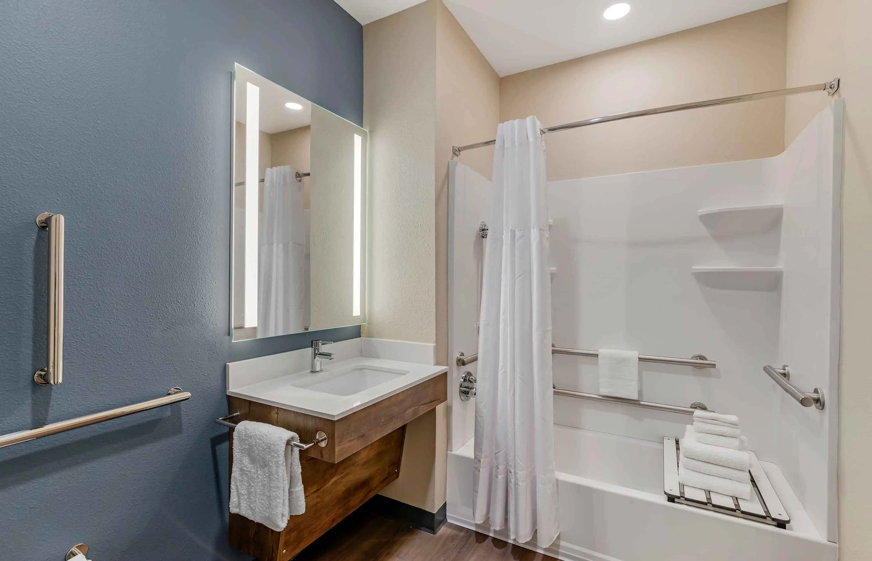 Studio Suite - 2 Queen Beds