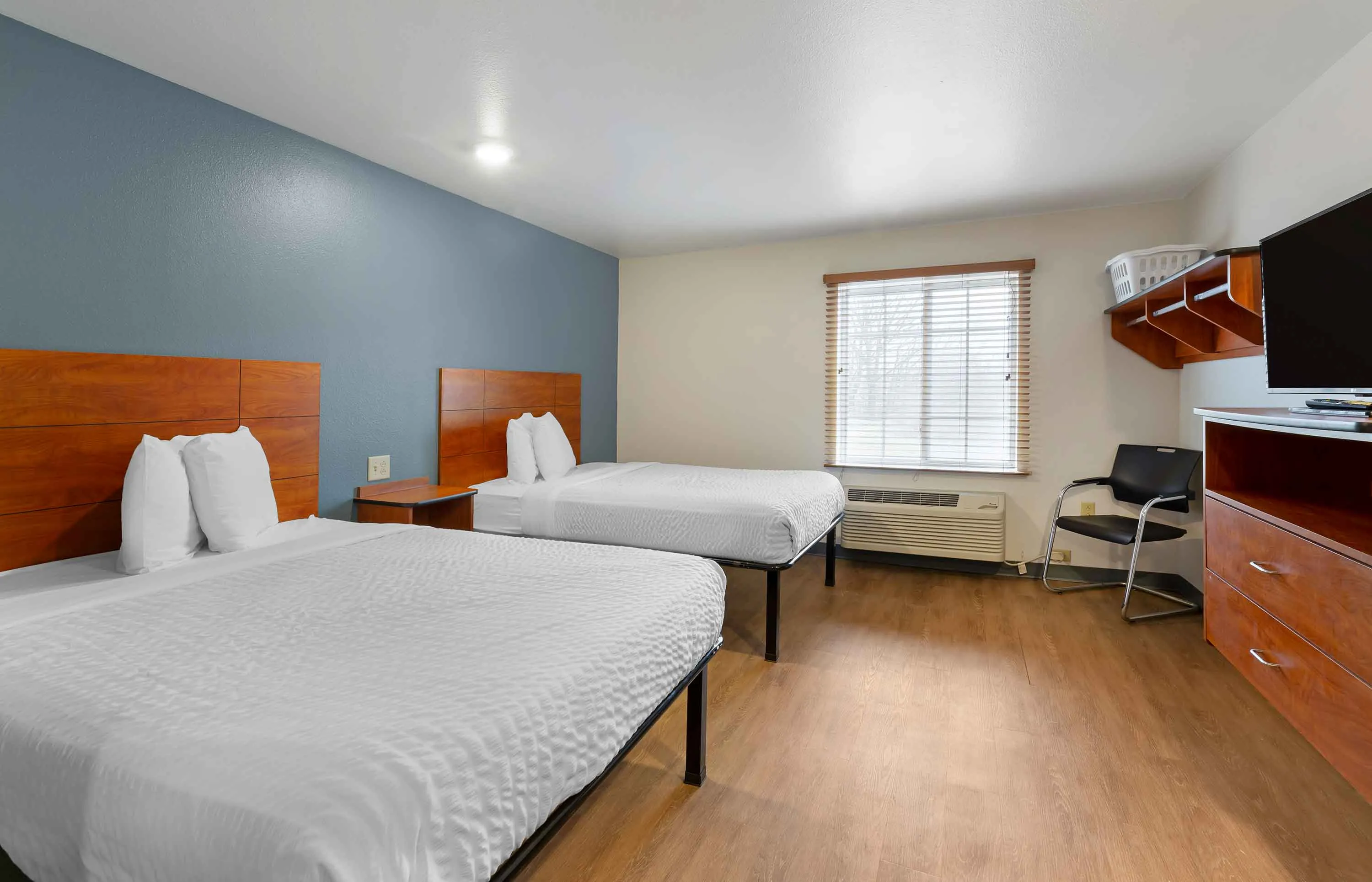 Studio Suite - 2 Full Beds