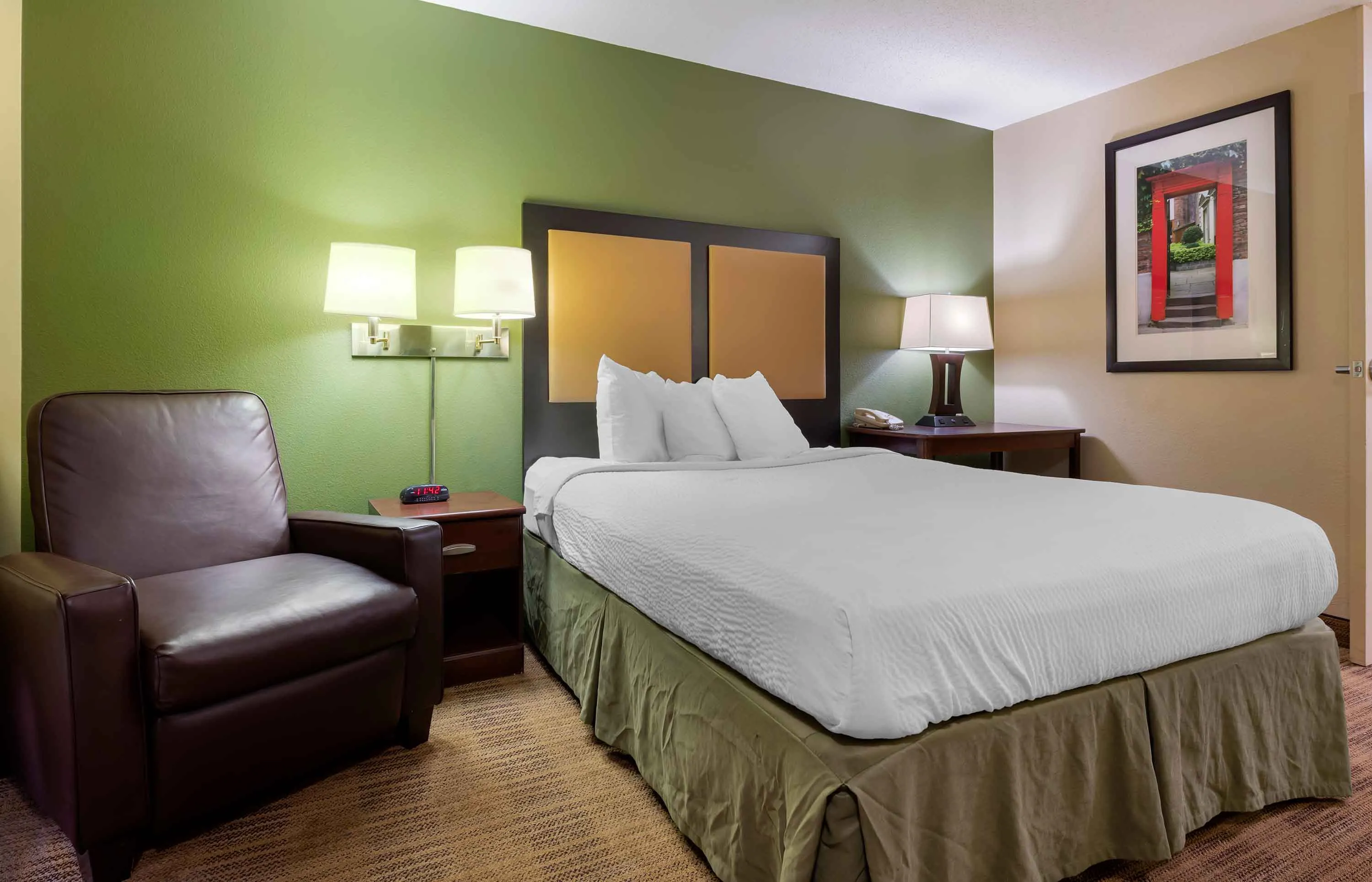 Studio Suite - 1 Queen Bed