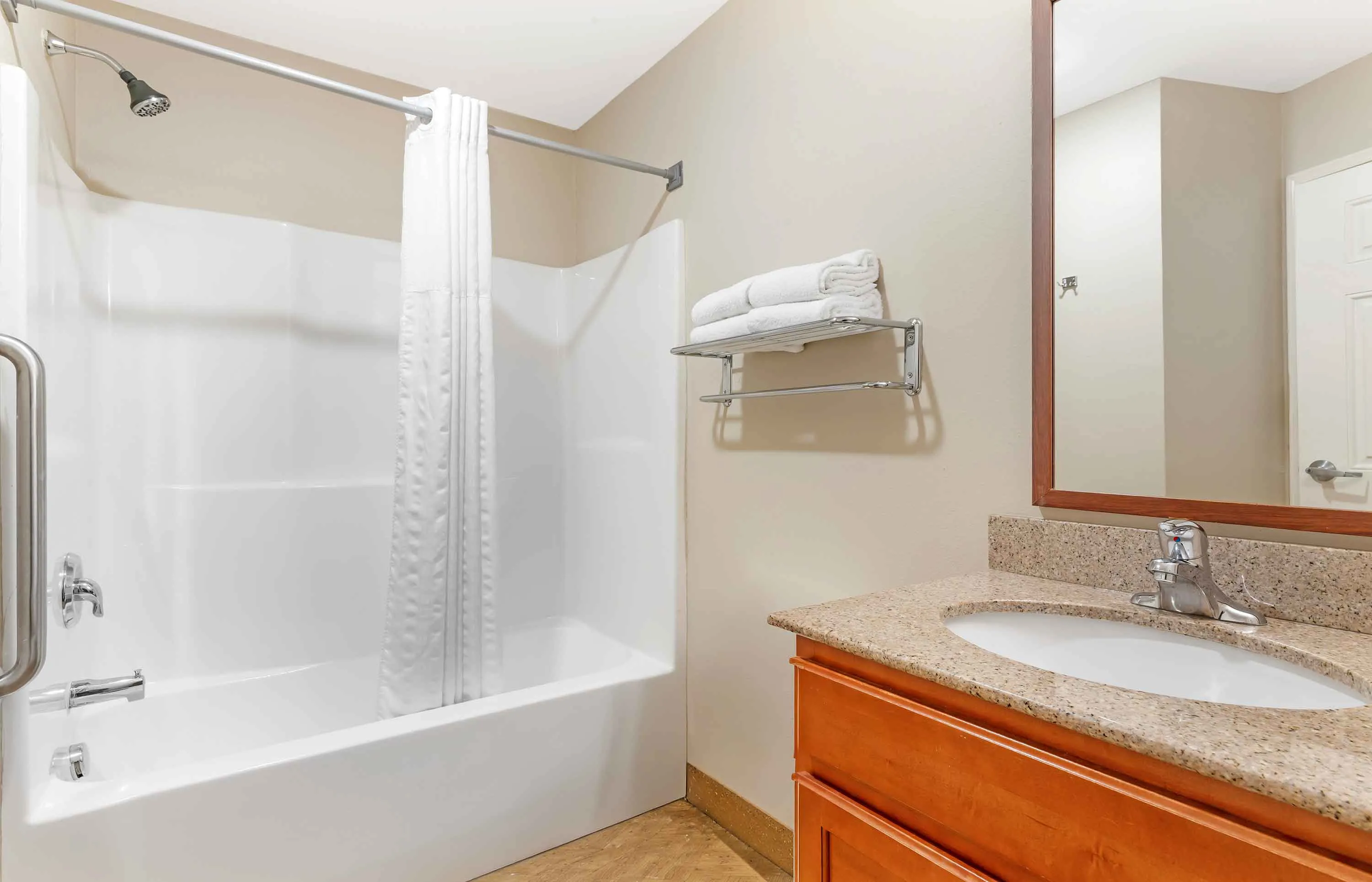 Studio Suite - 1 King Bed