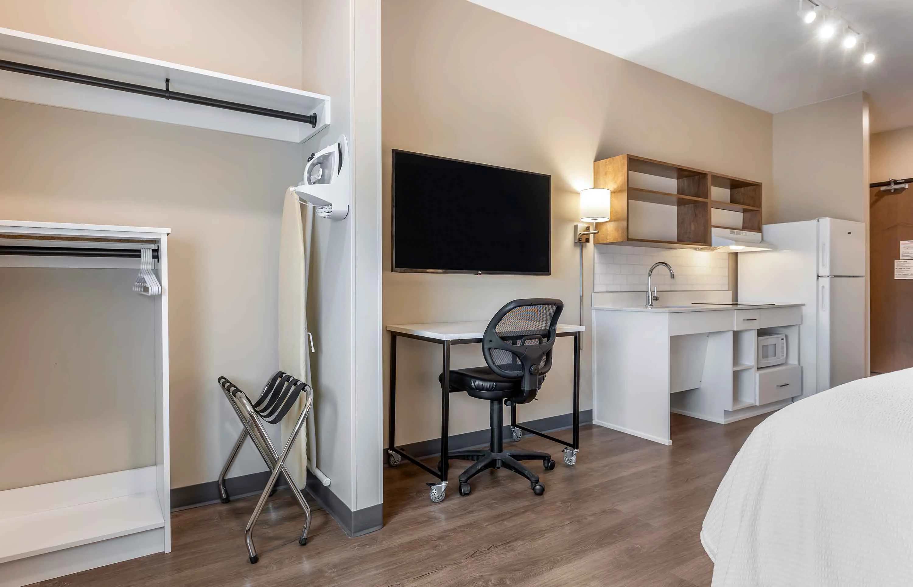 Studio Suite - 1 King Bed