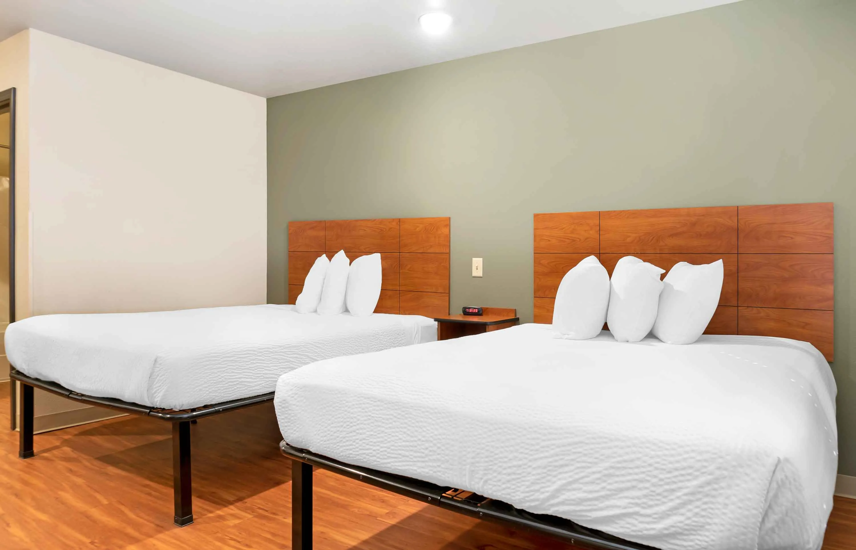 Studio Suite - 2 Queen Beds