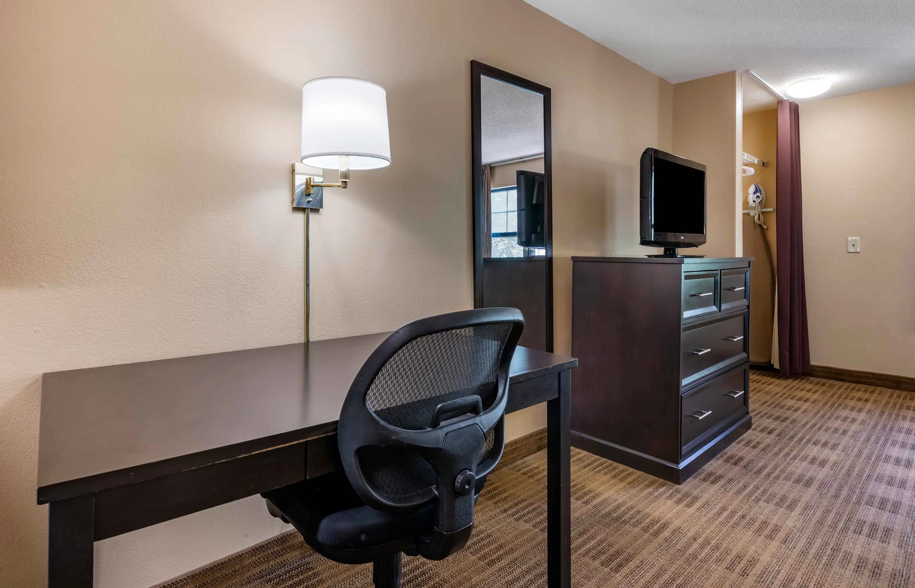 Studio Suite - 1 Queen Bed