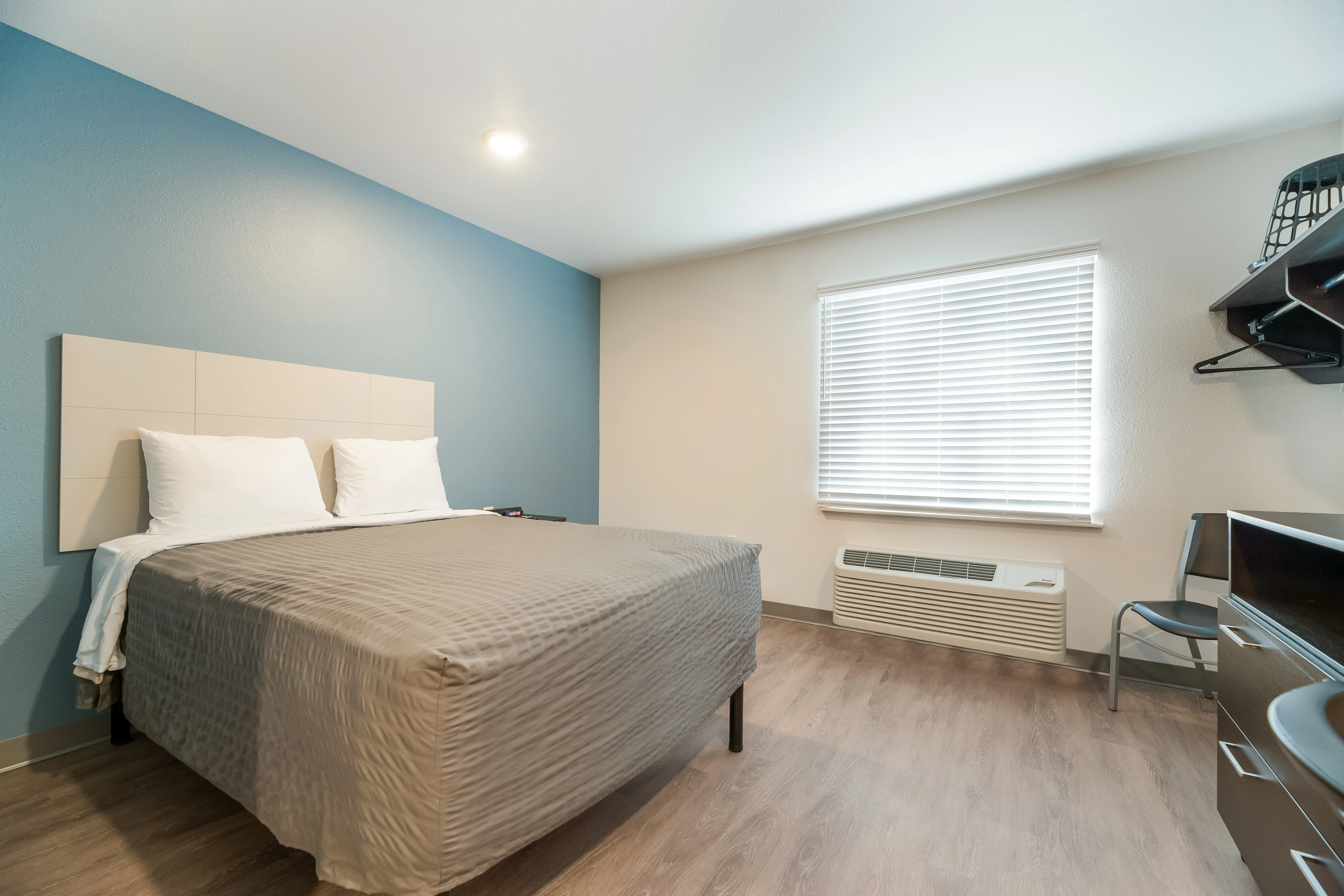 Studio Suite - 1 Full Bed