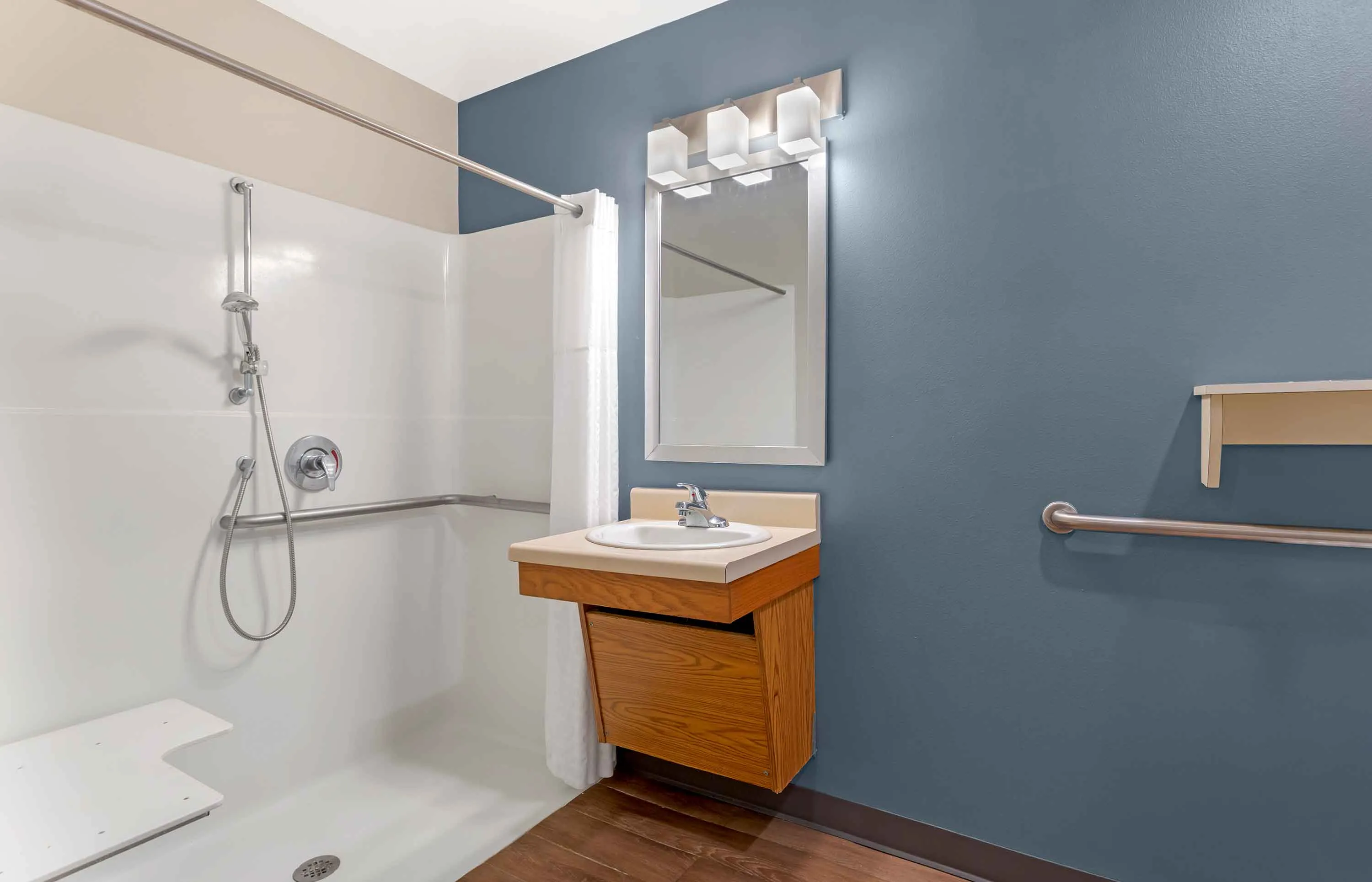 Studio Suite - 1 Full Bed