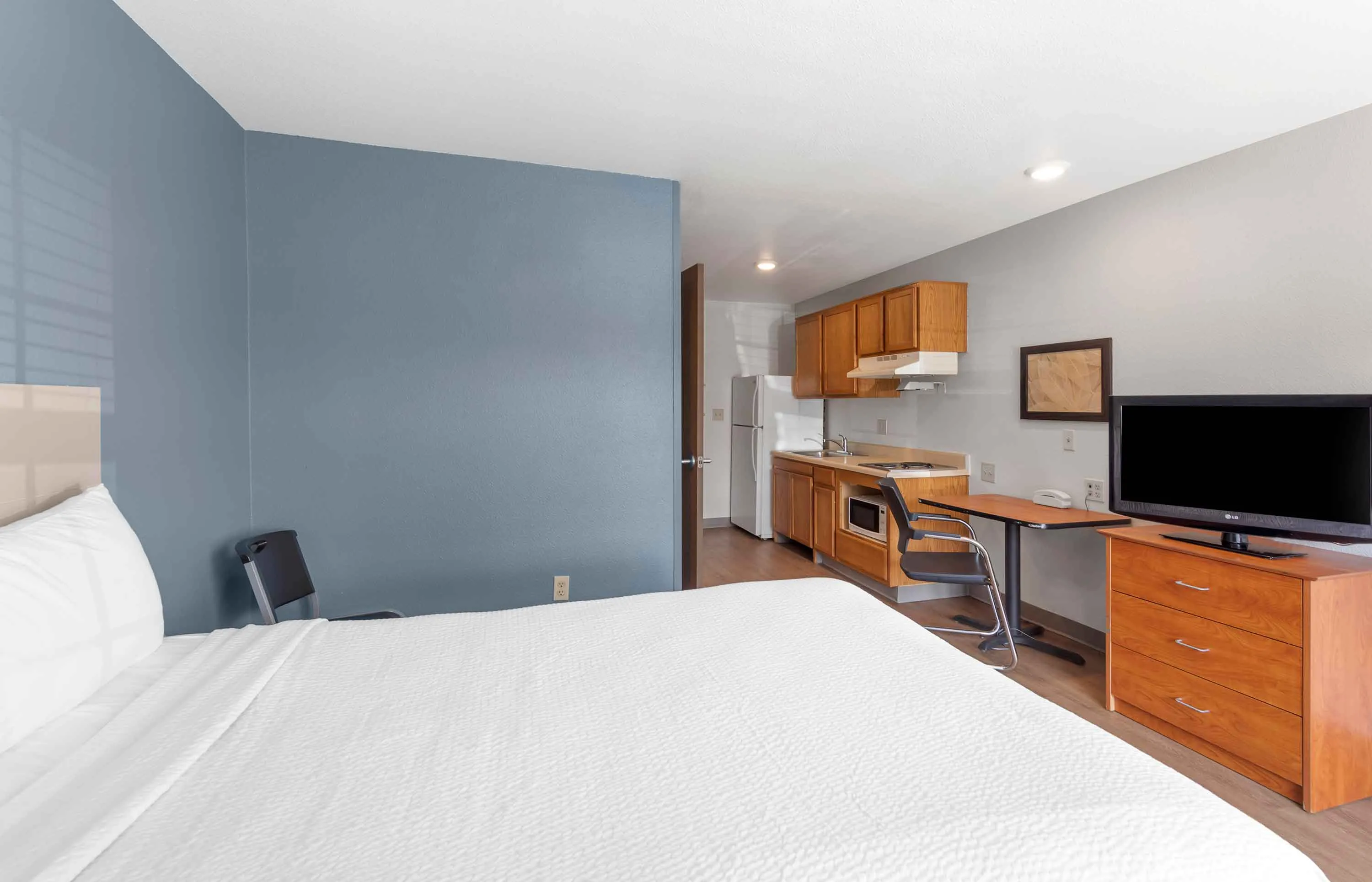 Studio Suite - 1 Full Bed