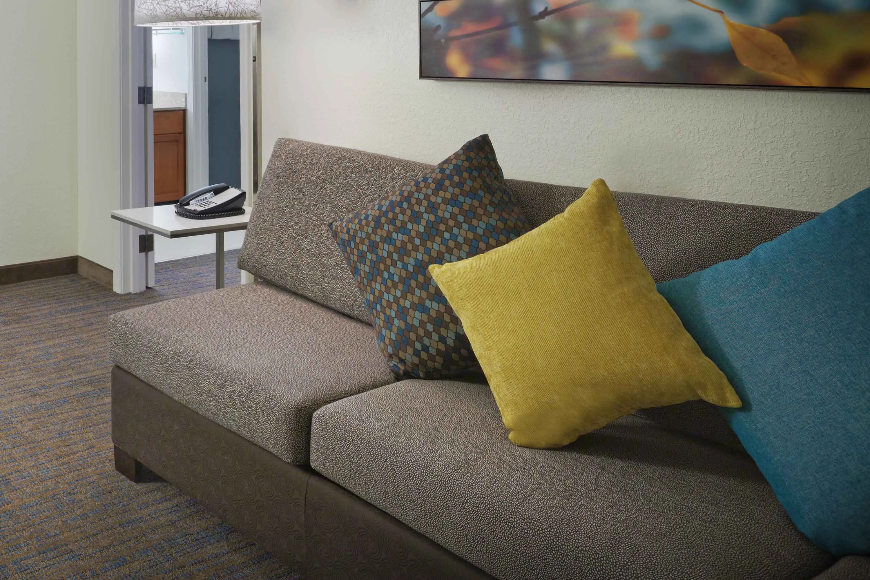 1 Bedroom Suite - 1 King Bed