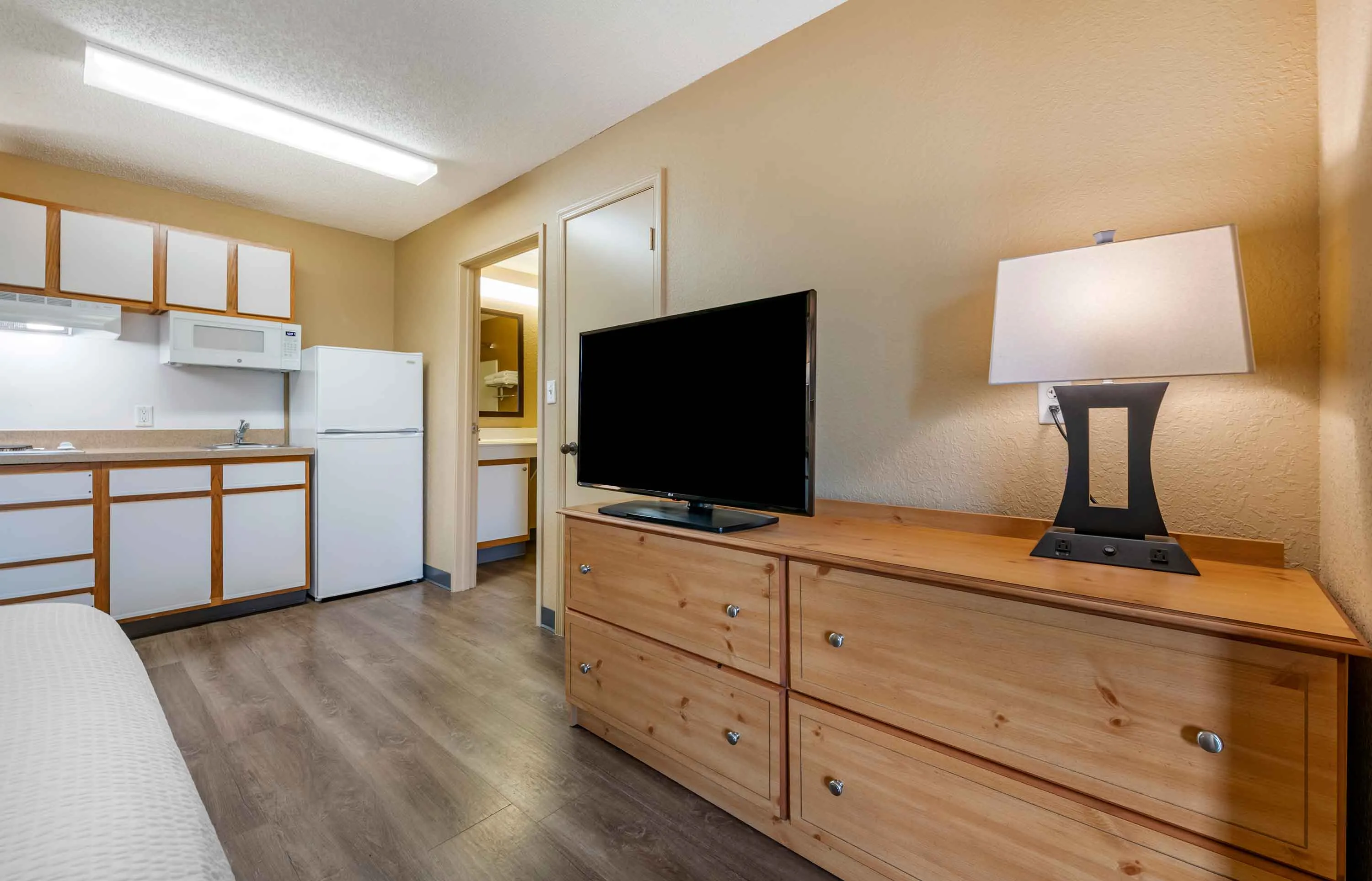 Studio Suite - 1 King Bed