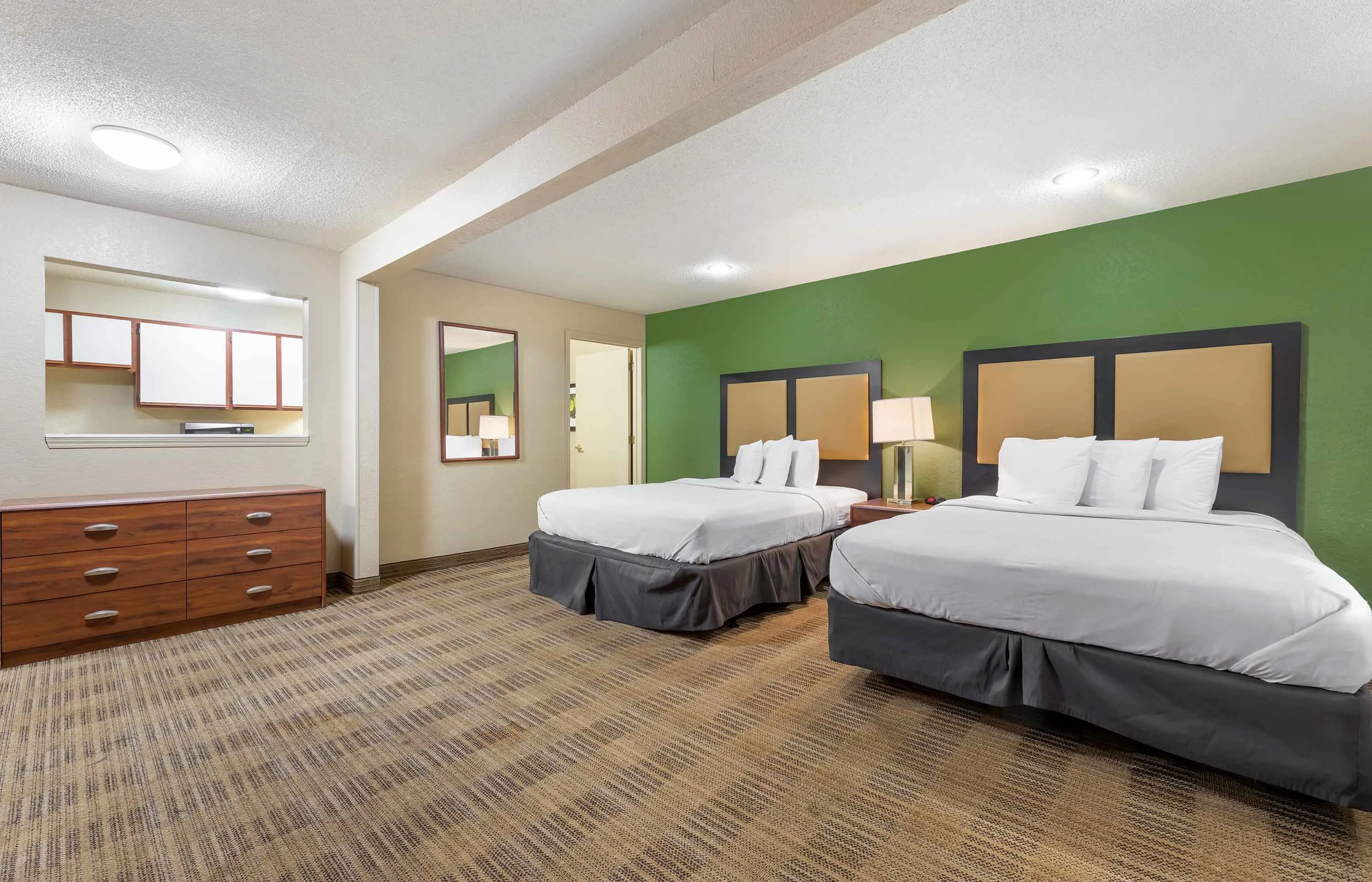 Studio Suite - 2 Queen Beds