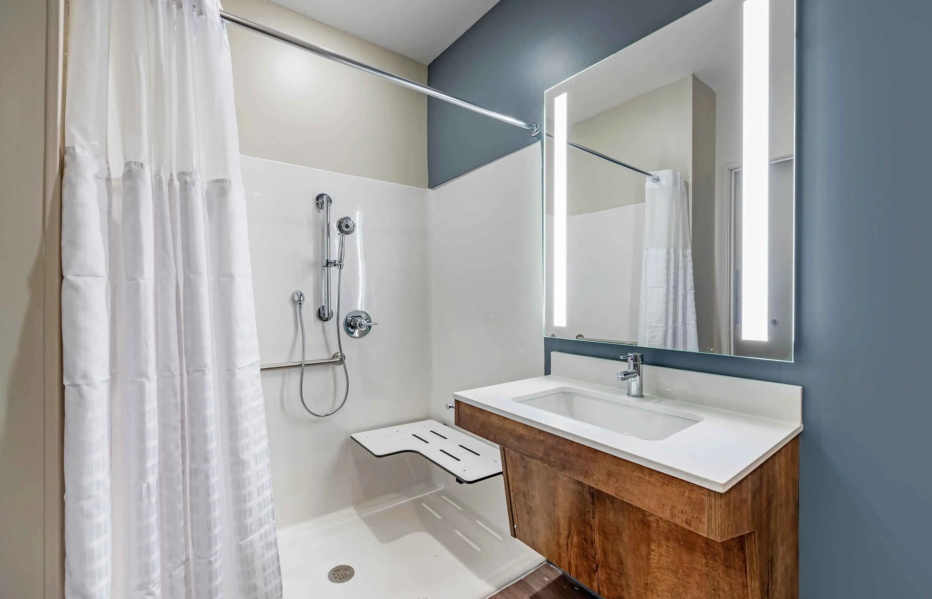 Superior Studio - 2 Full Beds