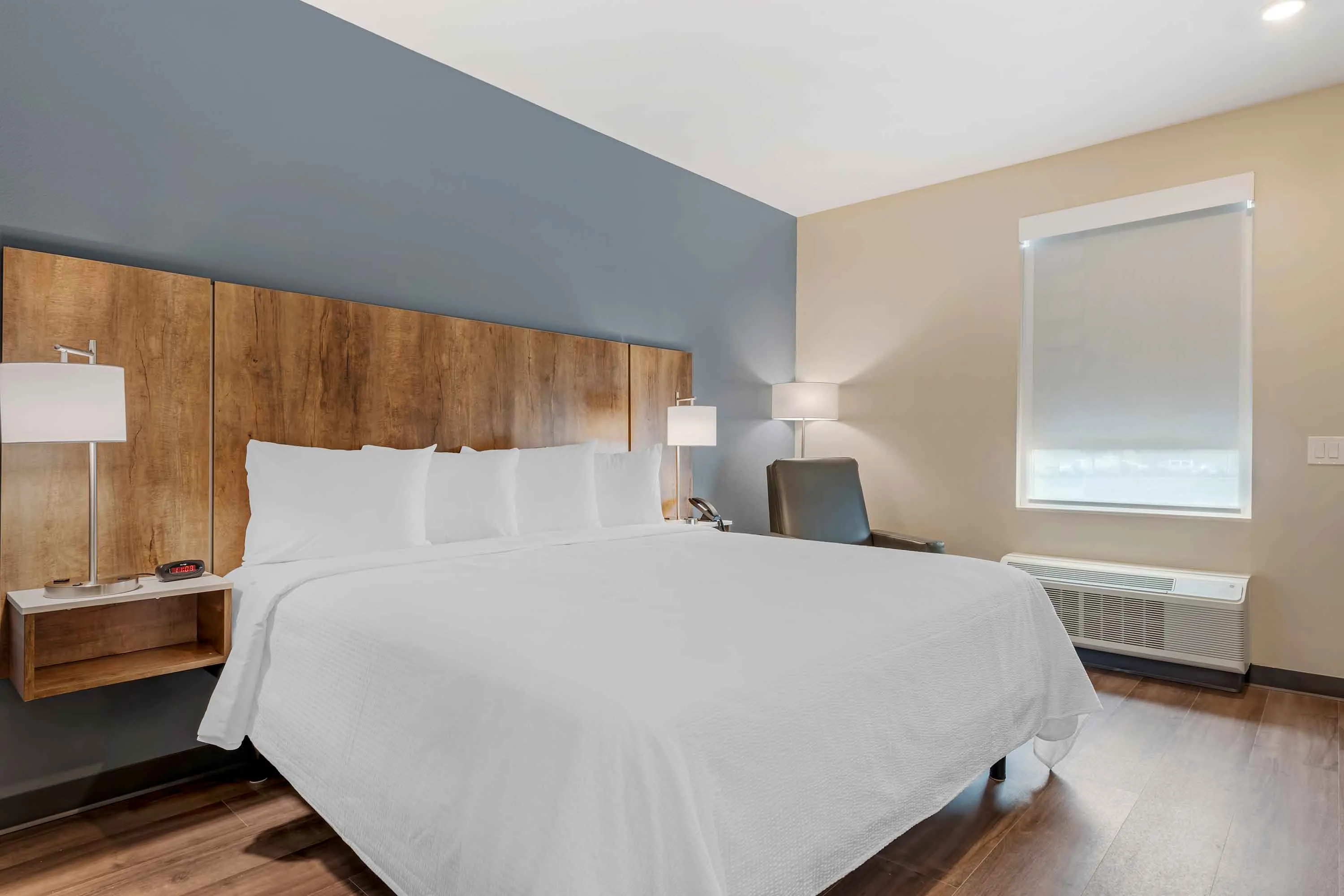 Superior Studio - 1 King Bed